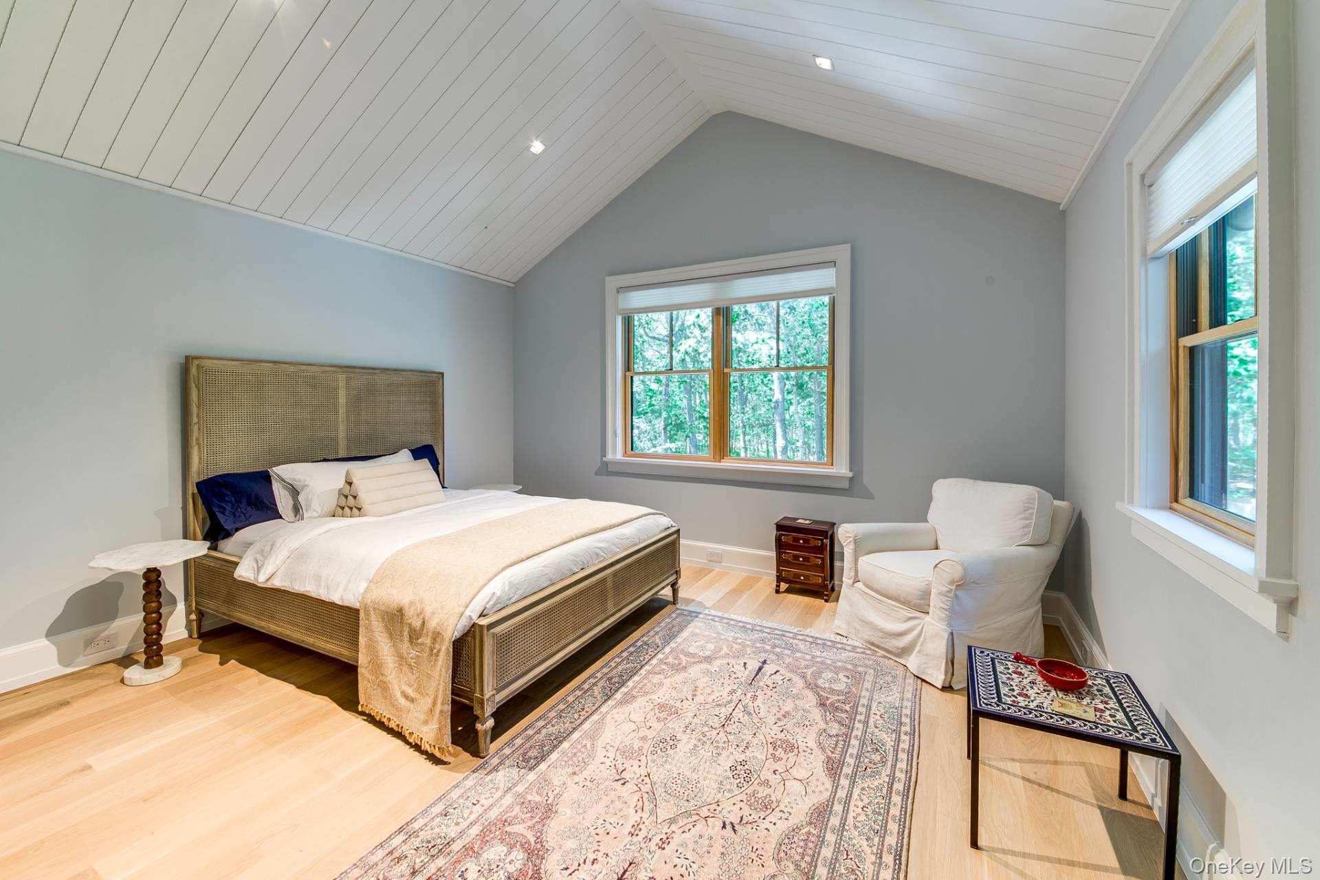 9 Longboat Lane, East Hampton, NY 11937