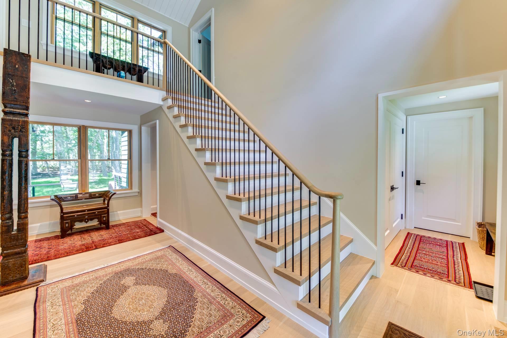 9 Longboat Lane, East Hampton, NY 11937