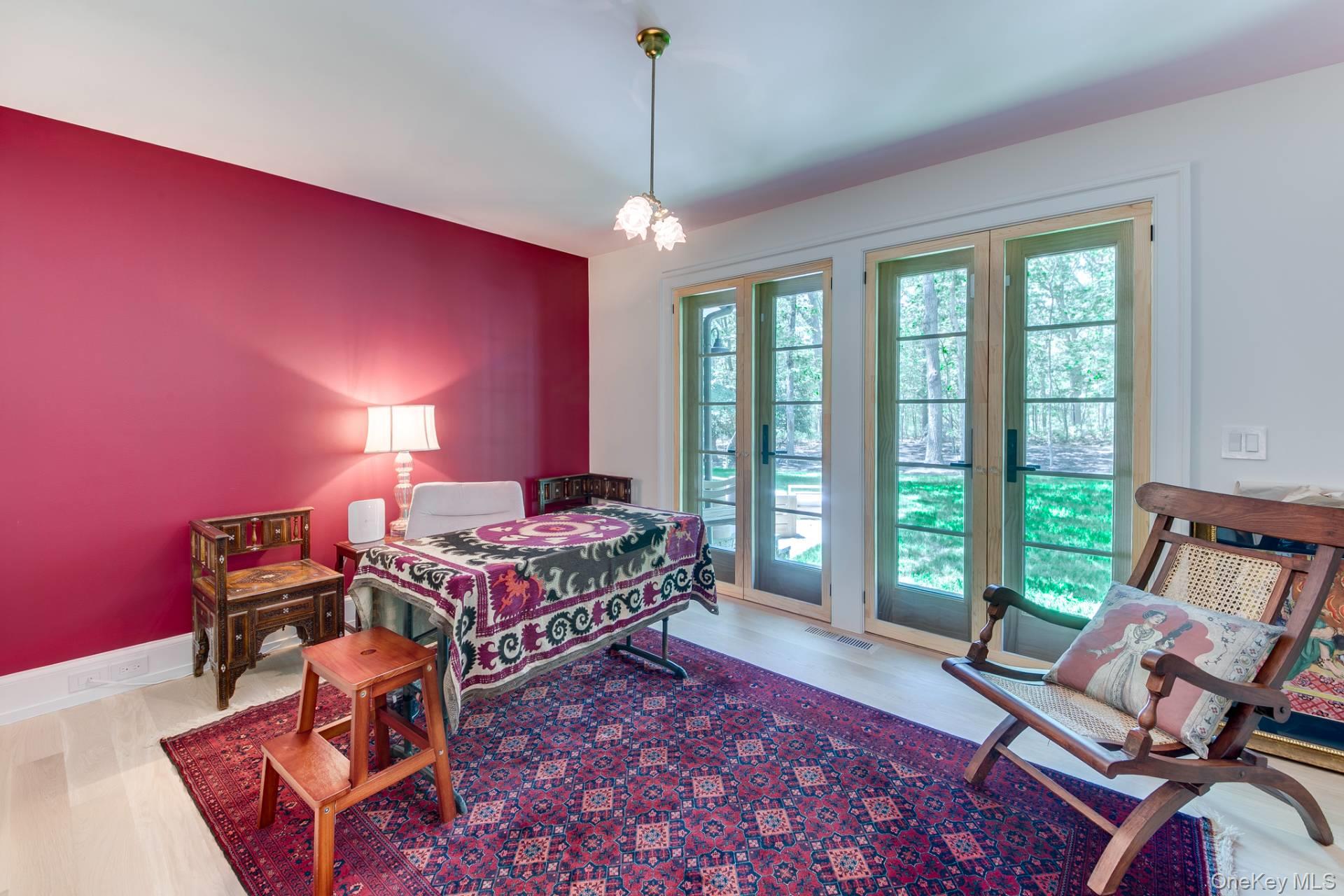 9 Longboat Lane, East Hampton, NY 11937