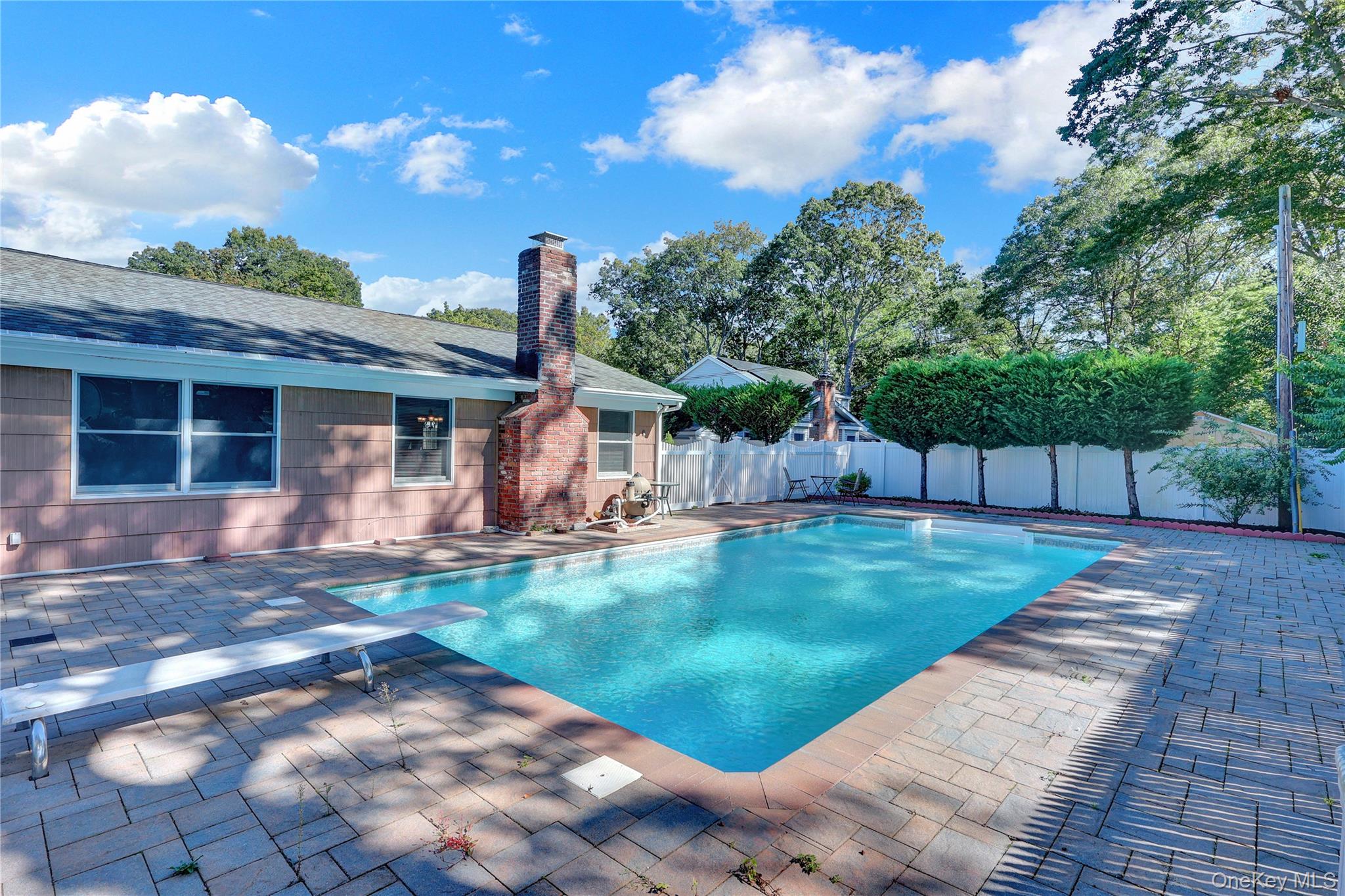 39 Pembrook Drive, Stony Brook, NY 11790