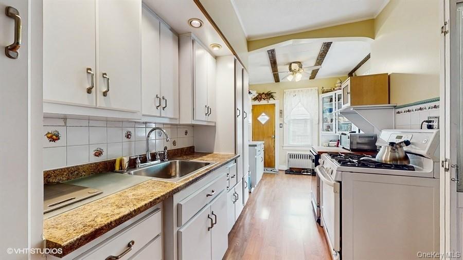 77-52 76th Street, Glendale, NY 11385