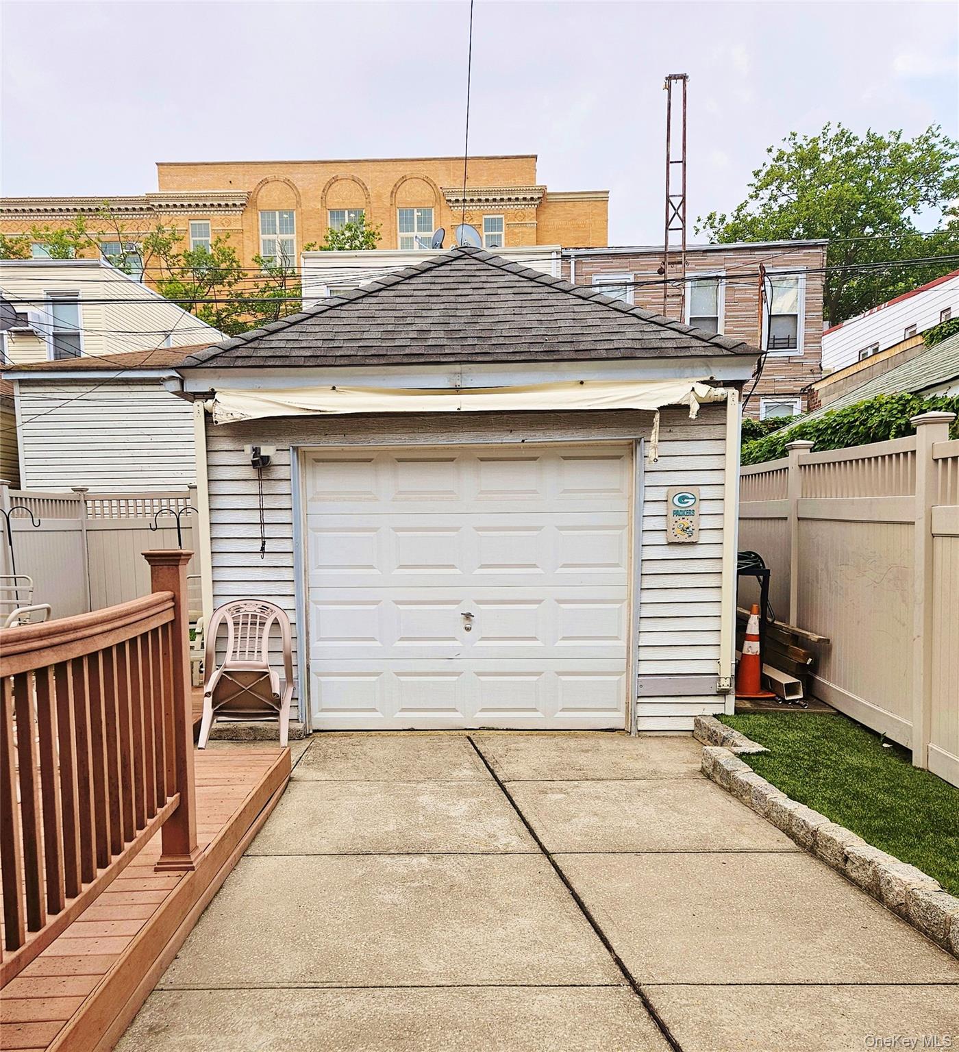 77-52 76th Street, Glendale, NY 11385