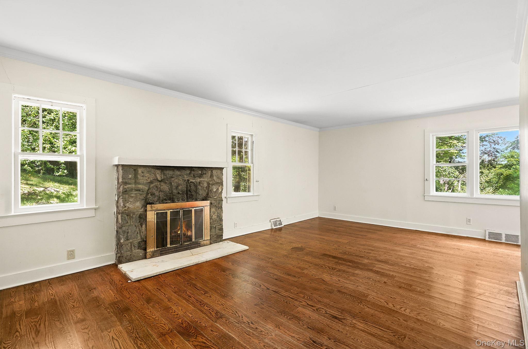 16 Overlook Way, Purdys, NY 10578