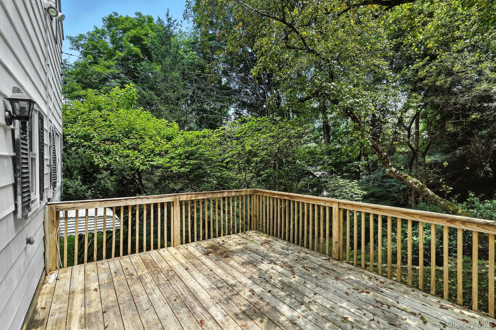 16 Overlook Way, Purdys, NY 10578