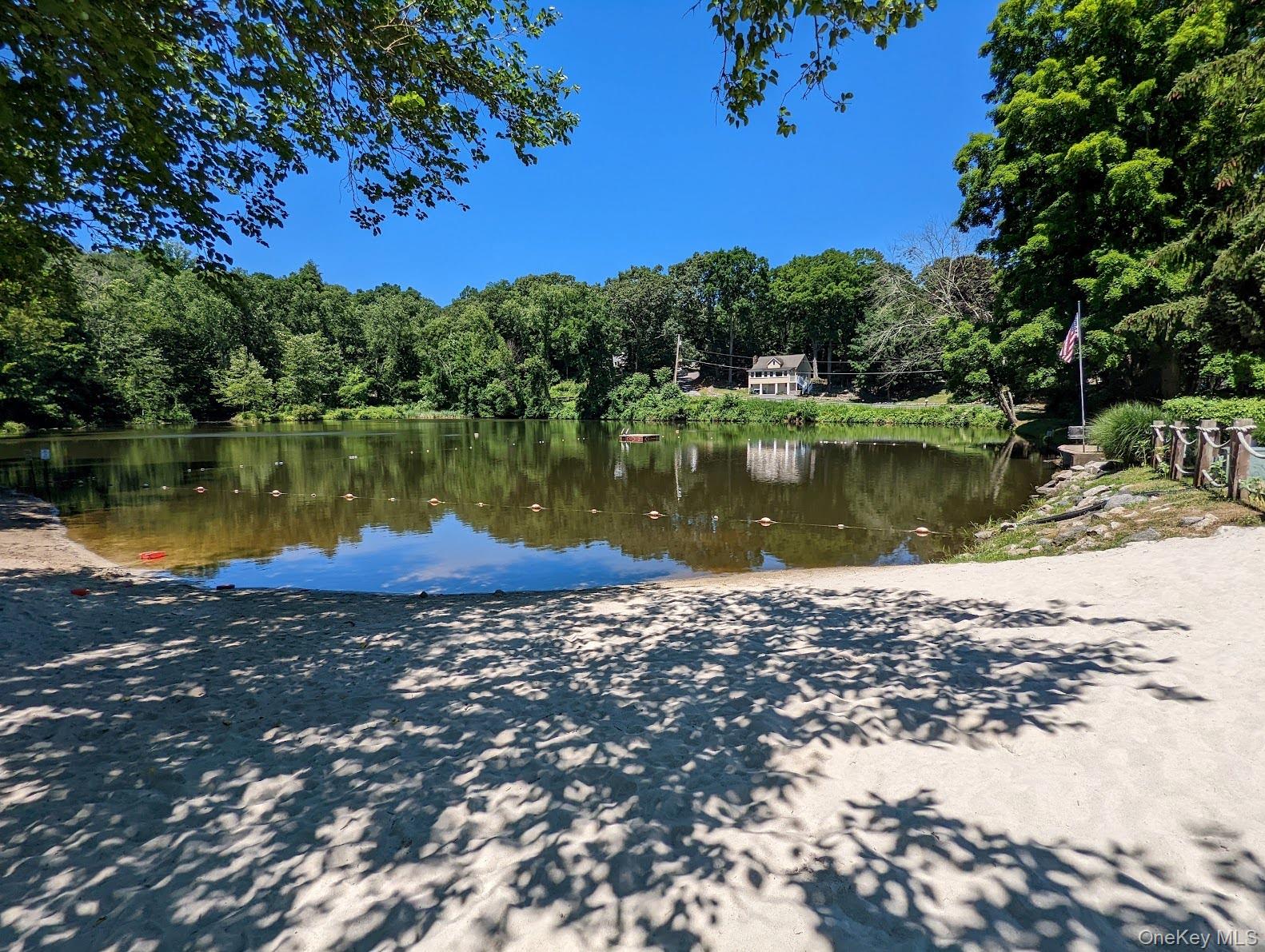 16 Overlook Way, Purdys, NY 10578