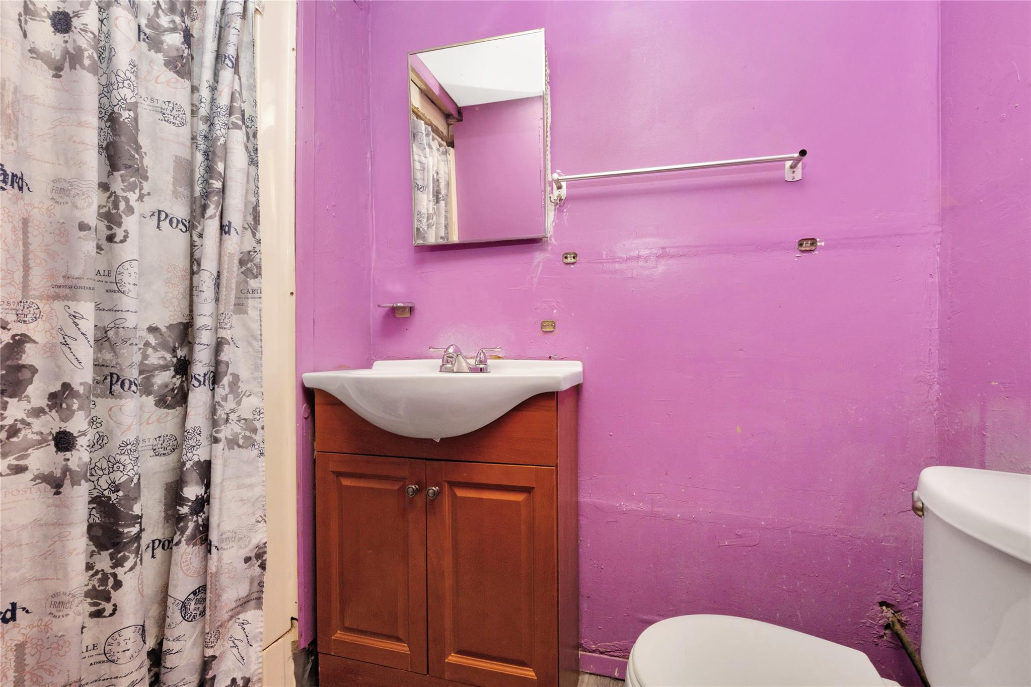 14717 N Conduit Avenue, Jamaica, NY 11436