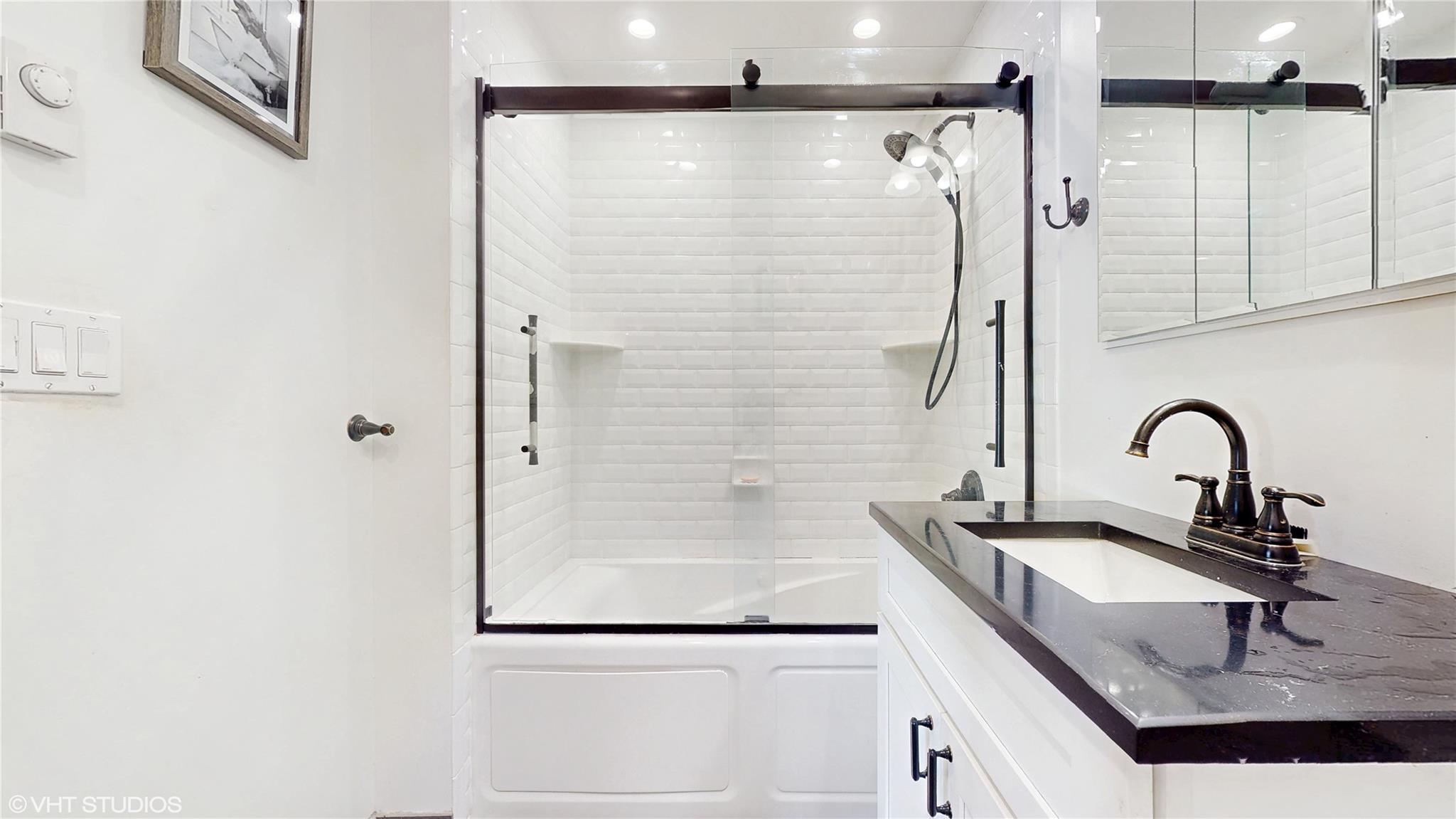 D132 Edgewater # D, Bronx, NY 10465