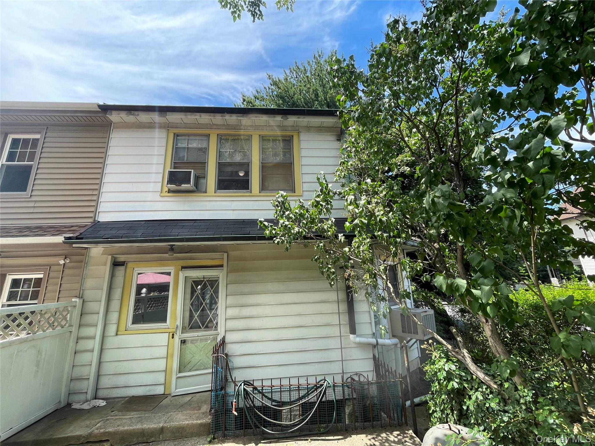 384 Hawthorne Avenue, Yonkers, NY 10705