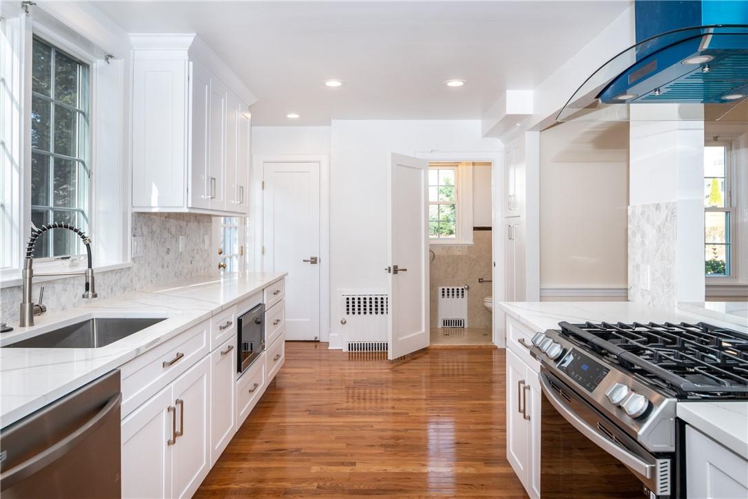 11 Montrose Road, Scarsdale, NY 10583