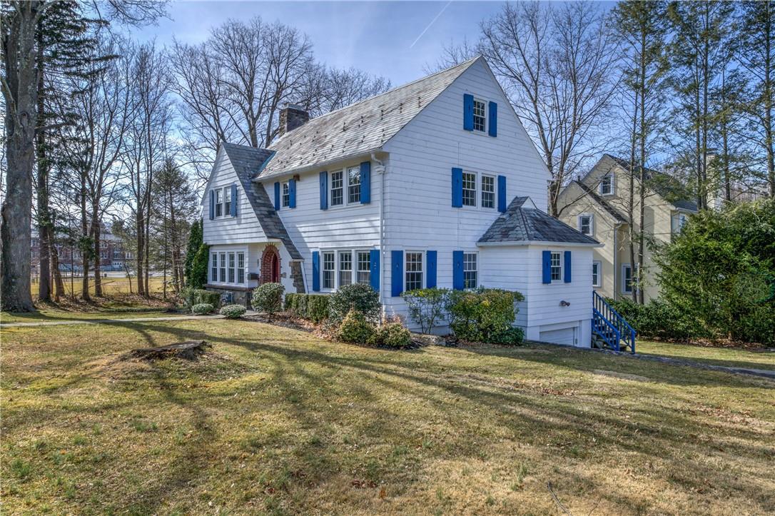 11 Montrose Road, Scarsdale, NY 10583