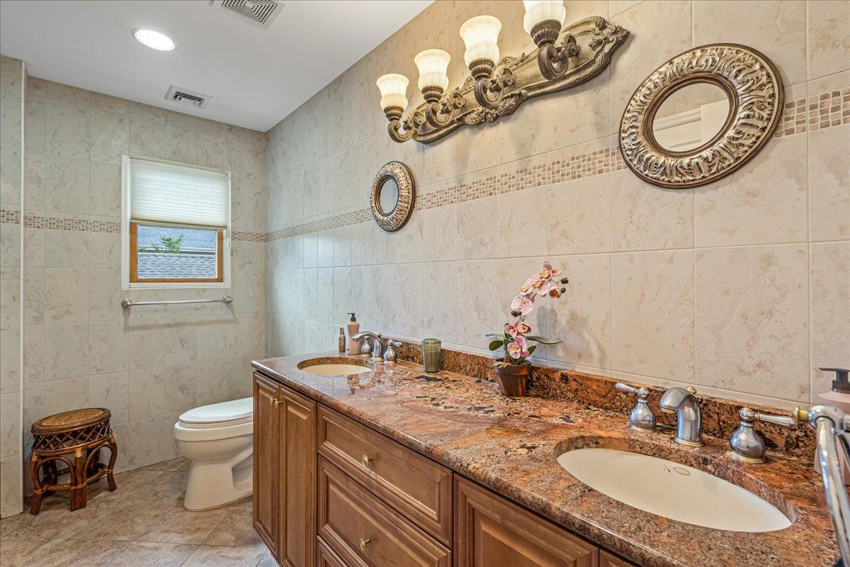 154-46 22nd Avenue, Whitestone, NY 11357