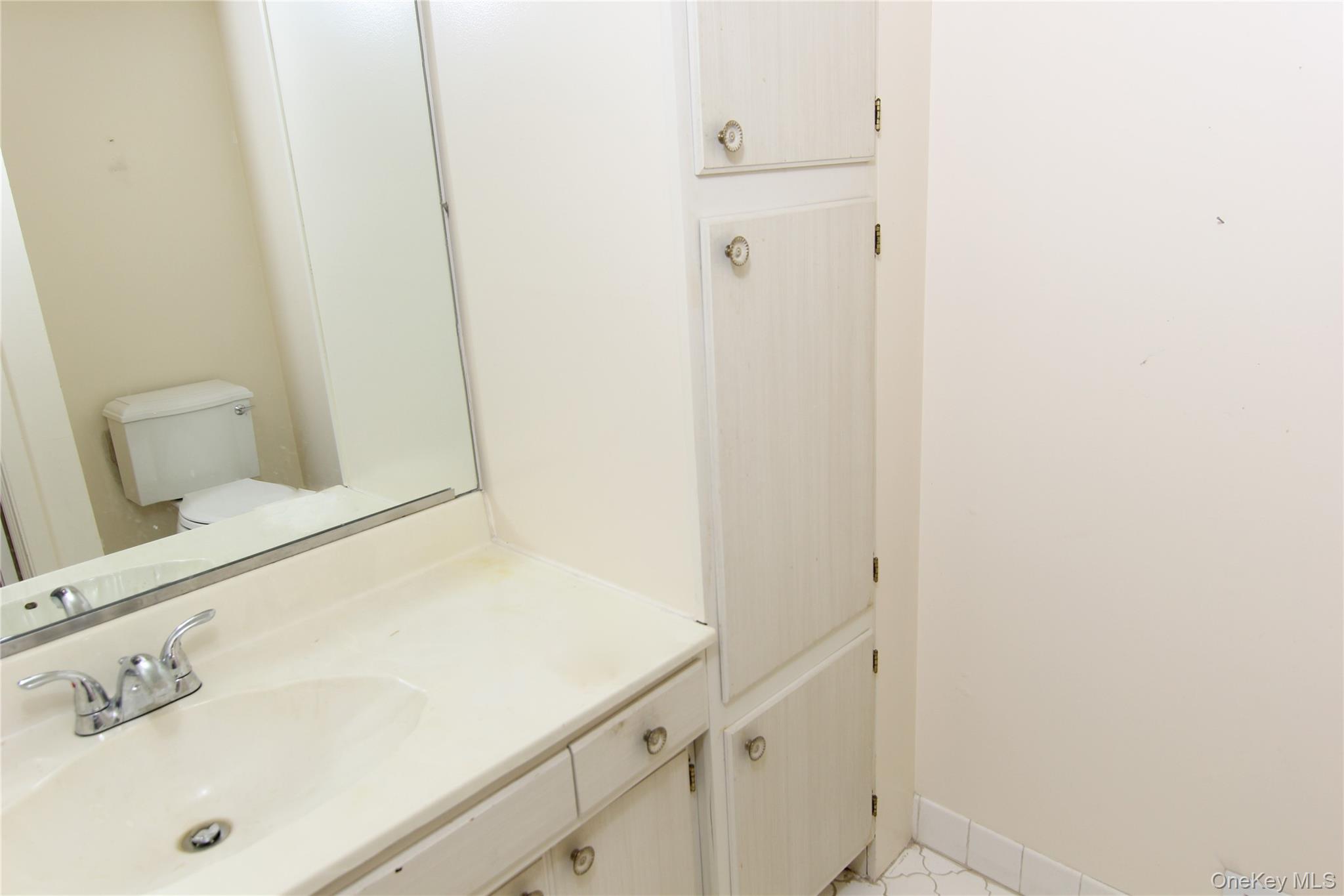 221 Locust Lane, Irvington, NY 10533