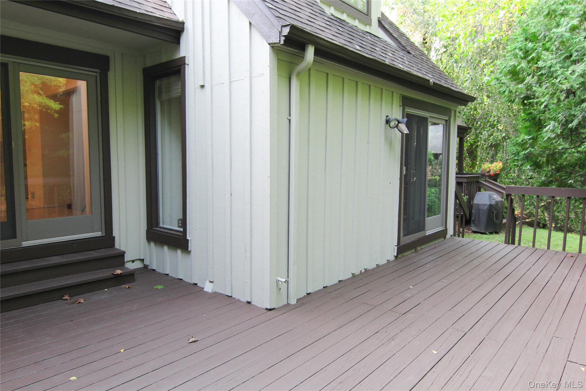 221 Locust Lane, Irvington, NY 10533