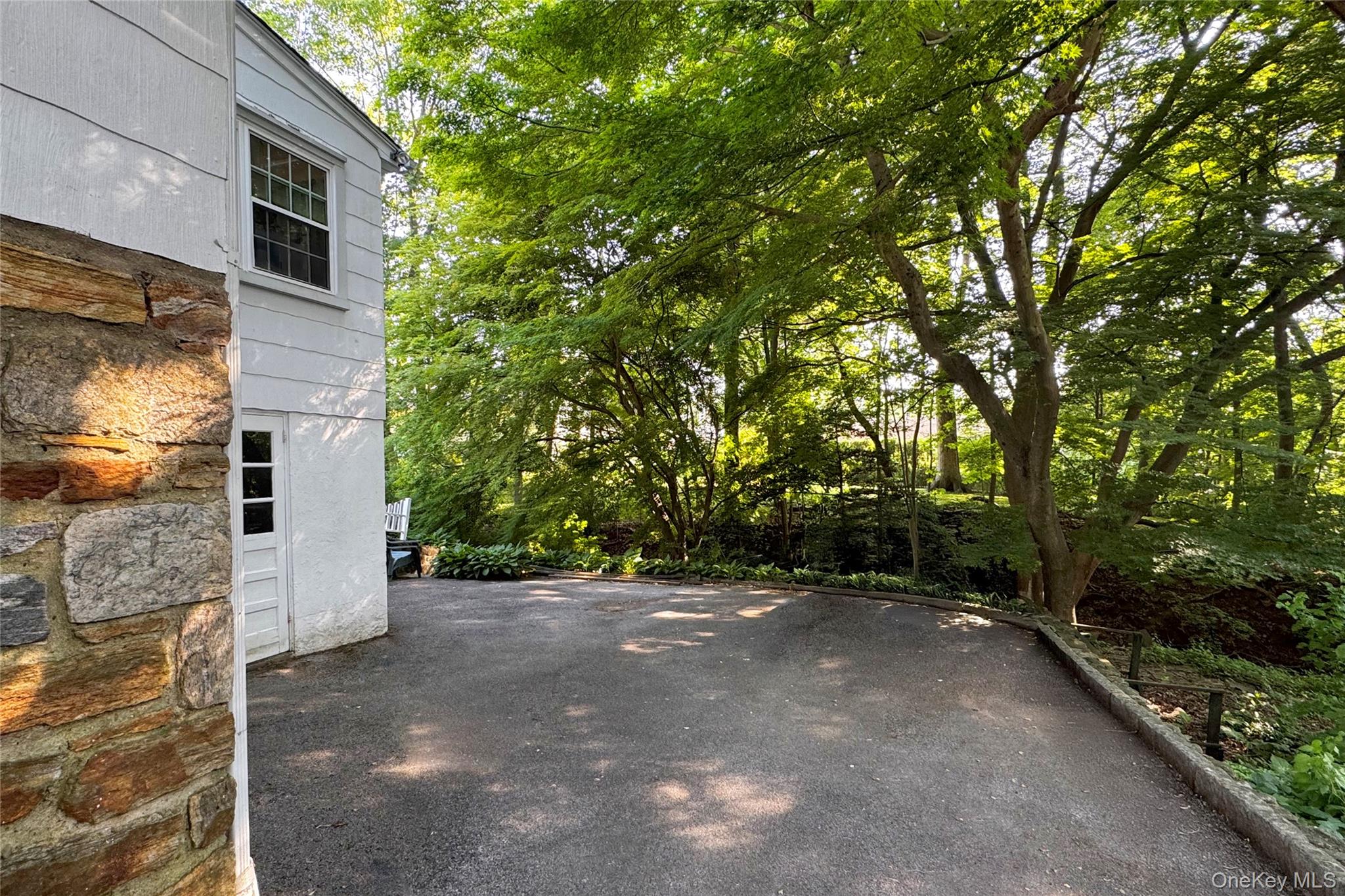 9 Brynwood Road, Yonkers, NY 10701