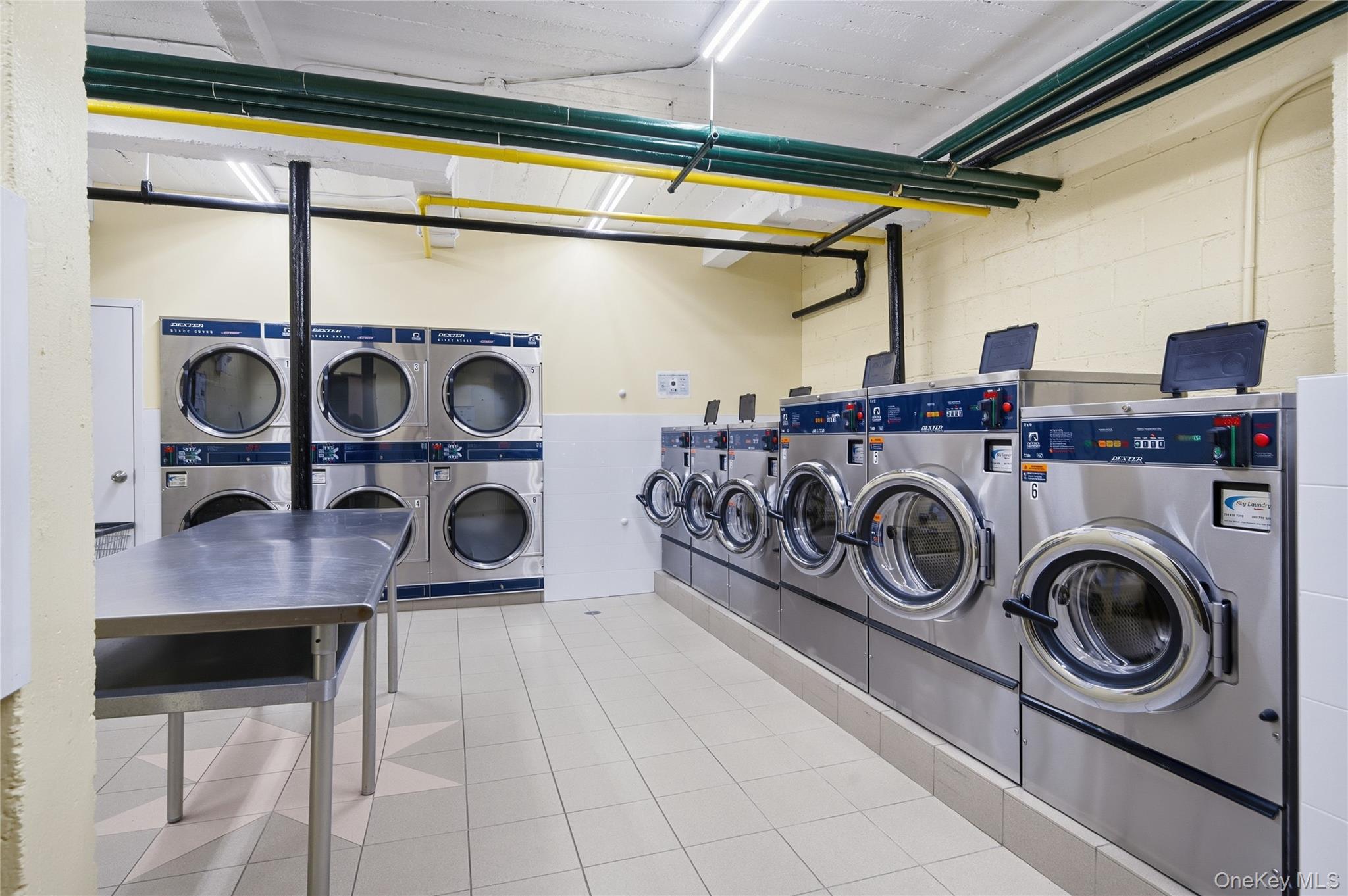 6 Birchwood Court # 3H, Mineola, NY 11501