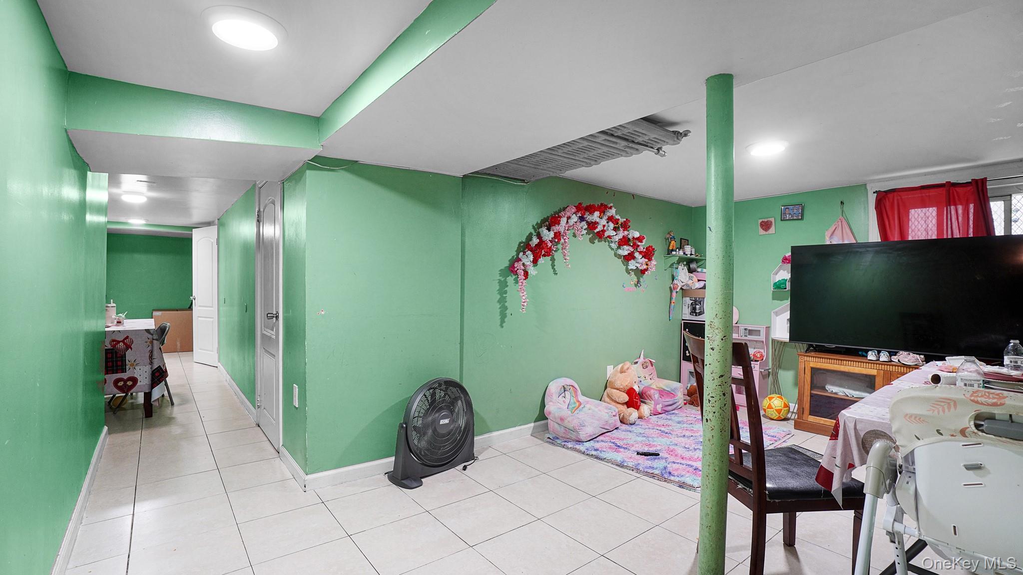 85-35 Parsons Blvd., Briarwood, NY 11435