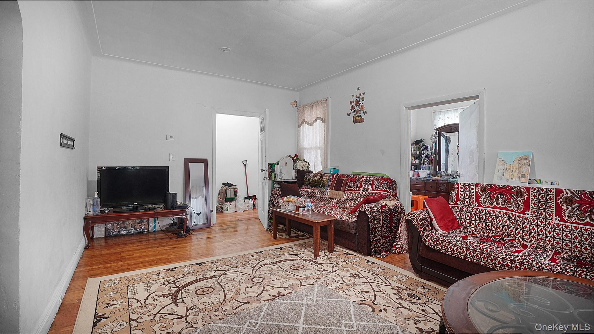 85-35 Parsons Blvd., Briarwood, NY 11435