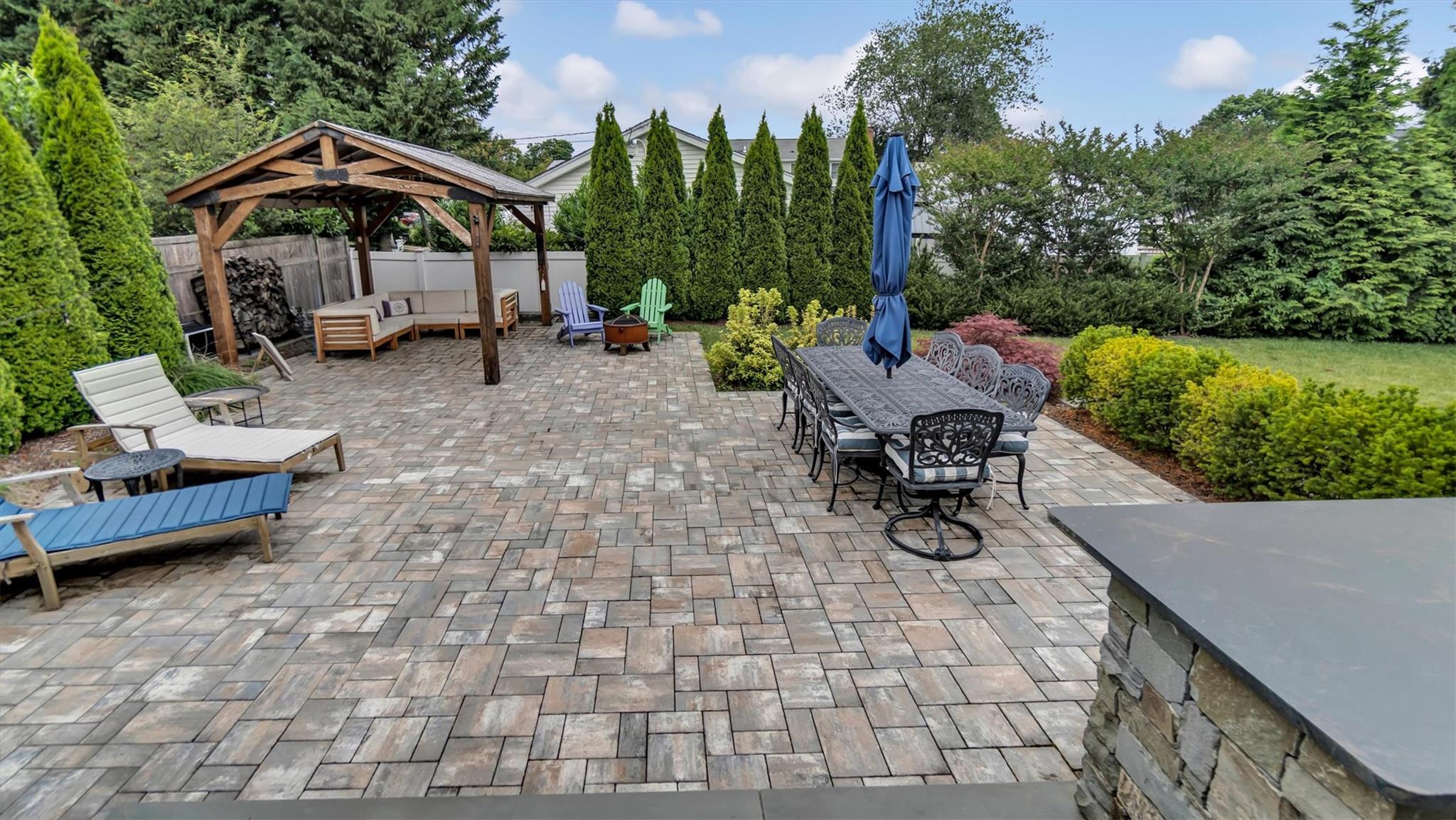 22 Coles Place, Northport, NY 11768