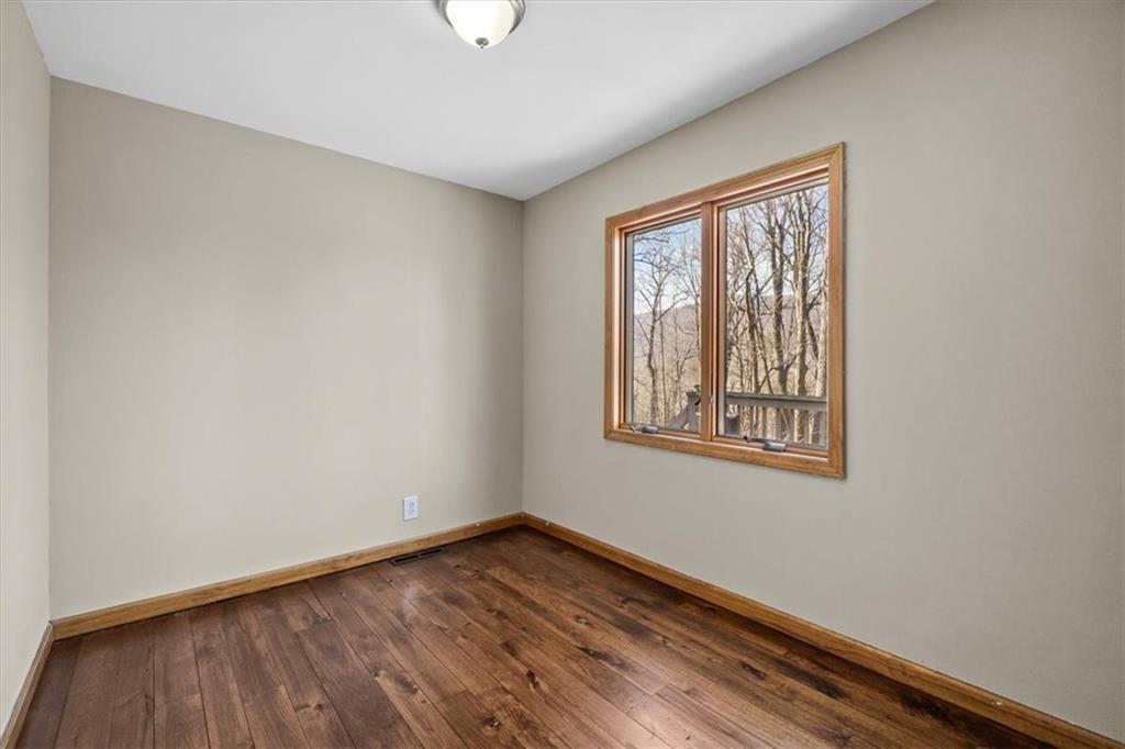 31 Paradise Hill, Highland Mills, NY 12518