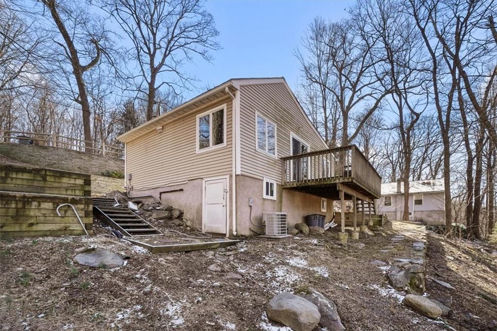 31 Paradise Hill, Highland Mills, NY 12518