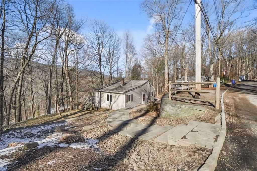 31 Paradise Hill, Highland Mills, NY 12518