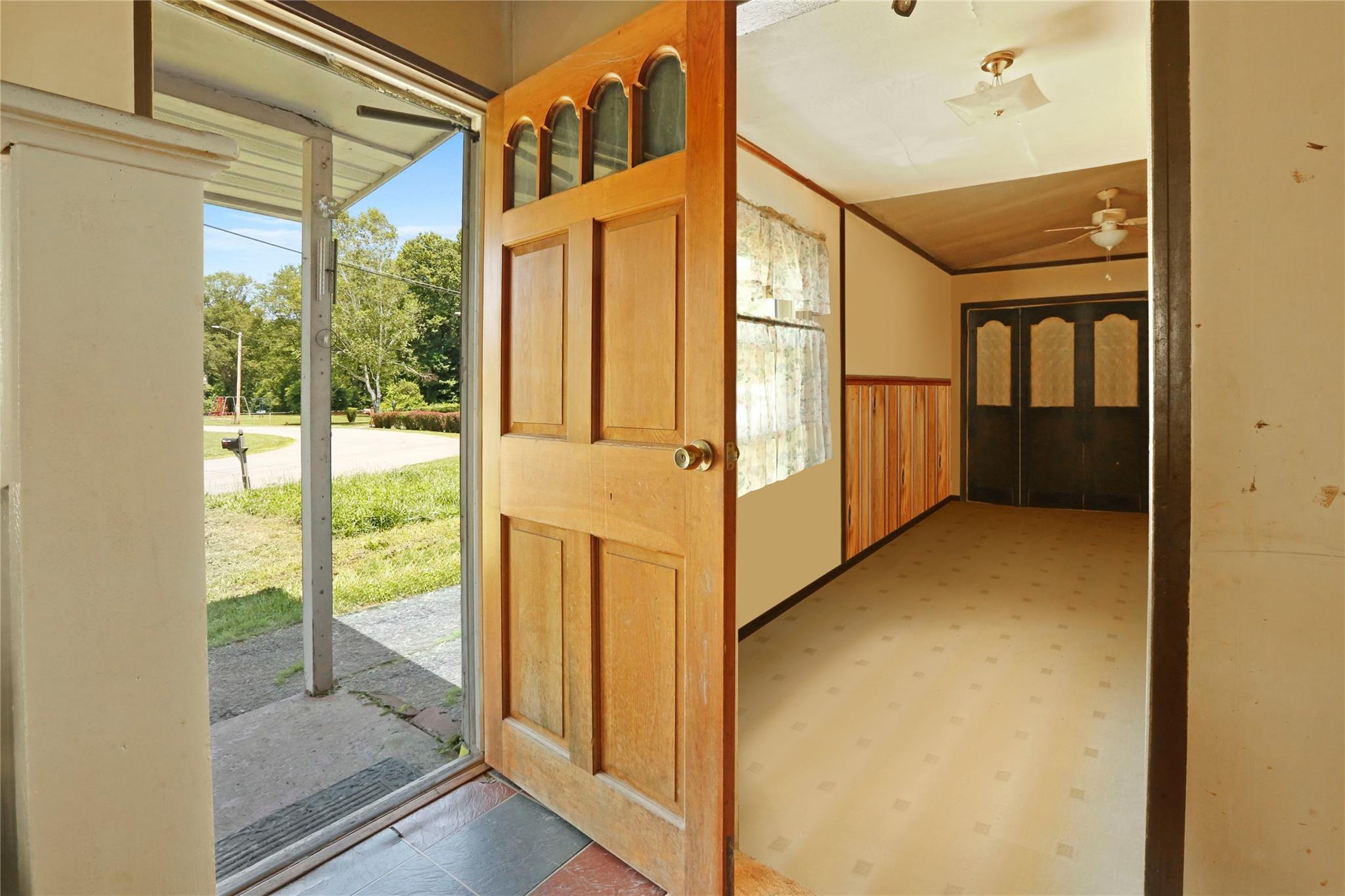 12 Park Circle, Mount Marion, NY 12456