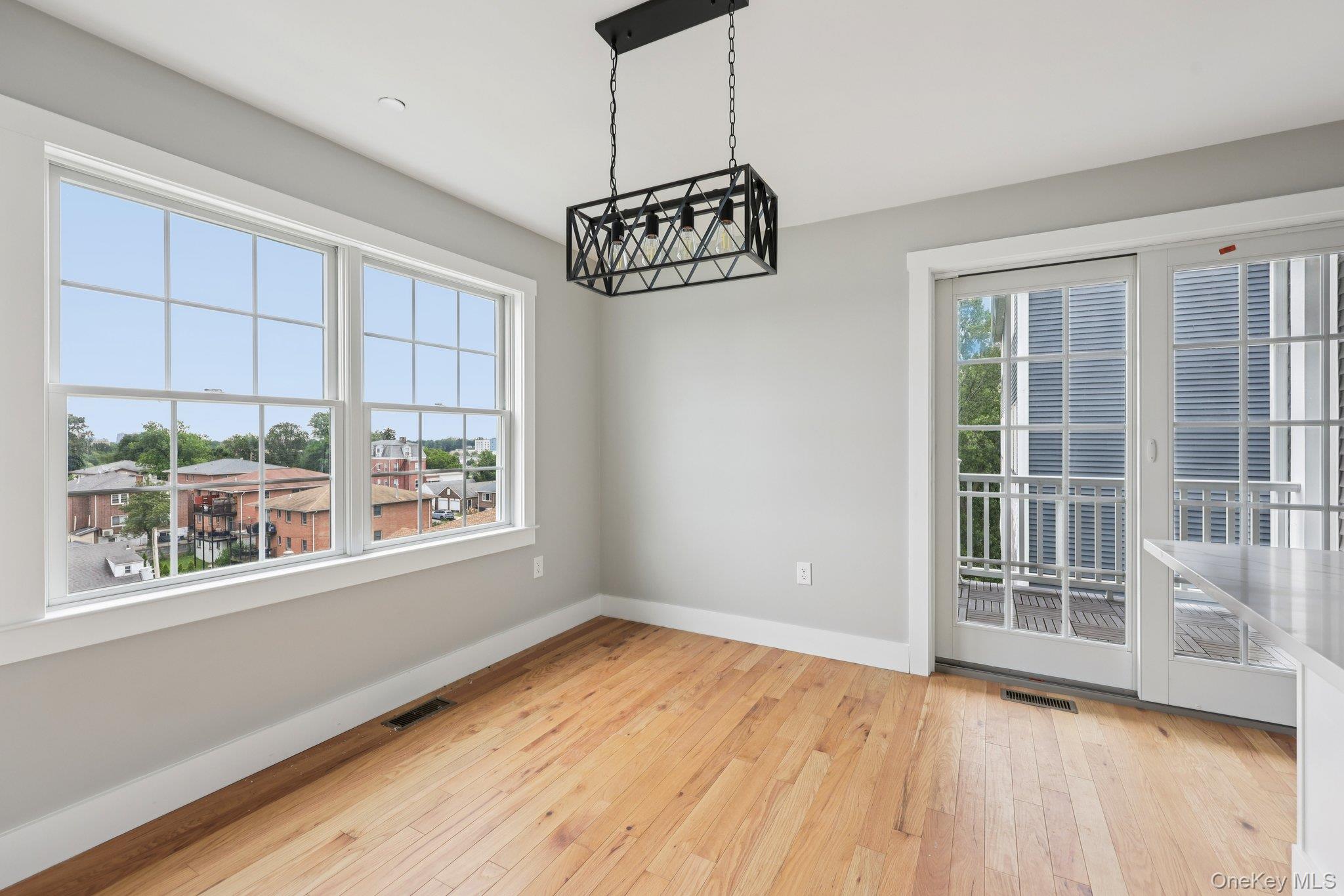 90 University Avenue, Yonkers, NY 10704