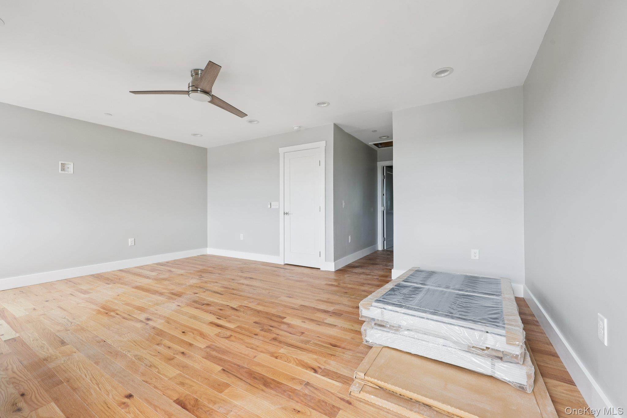 90 University Avenue, Yonkers, NY 10704