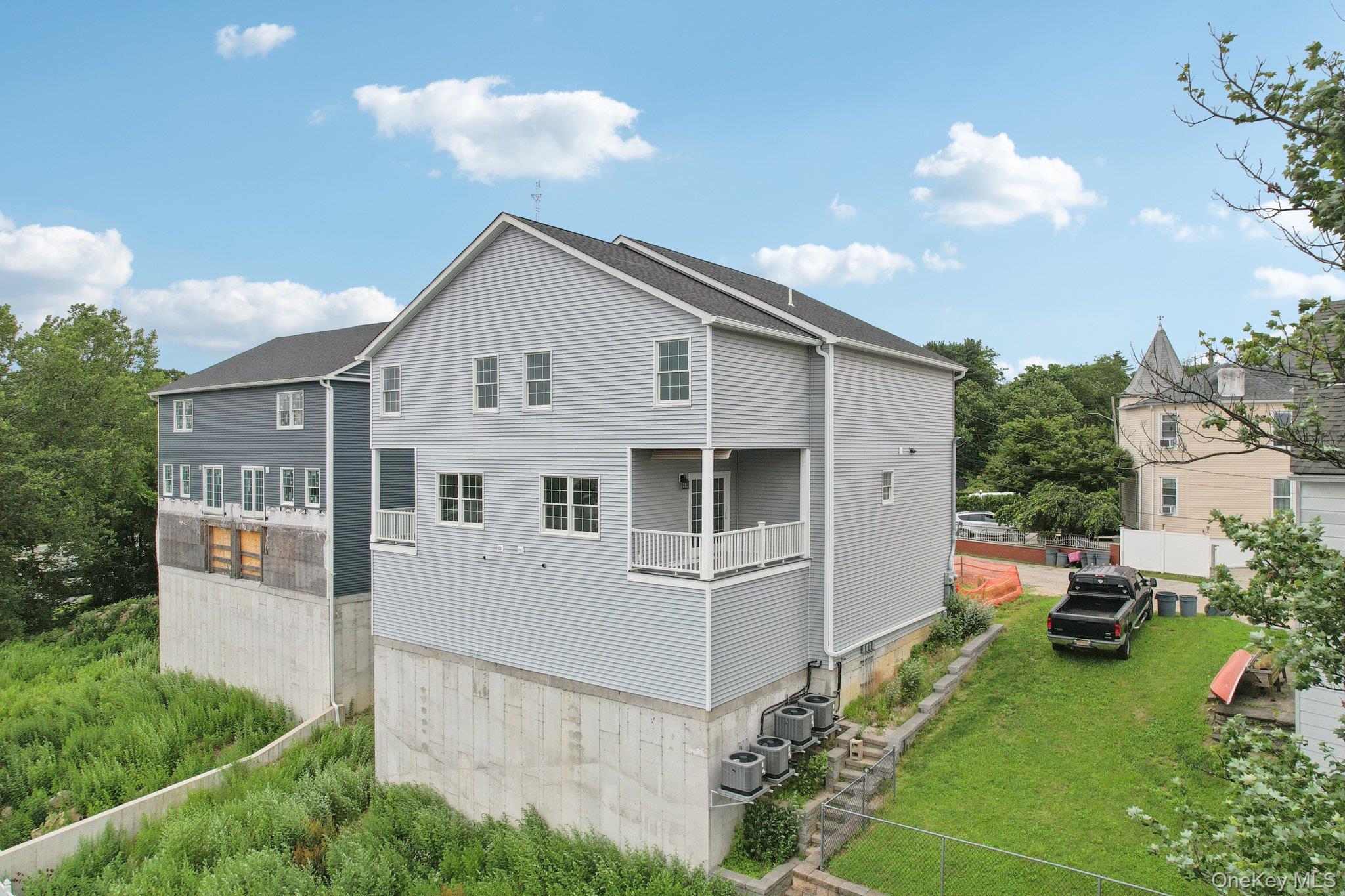 90 University Avenue, Yonkers, NY 10704