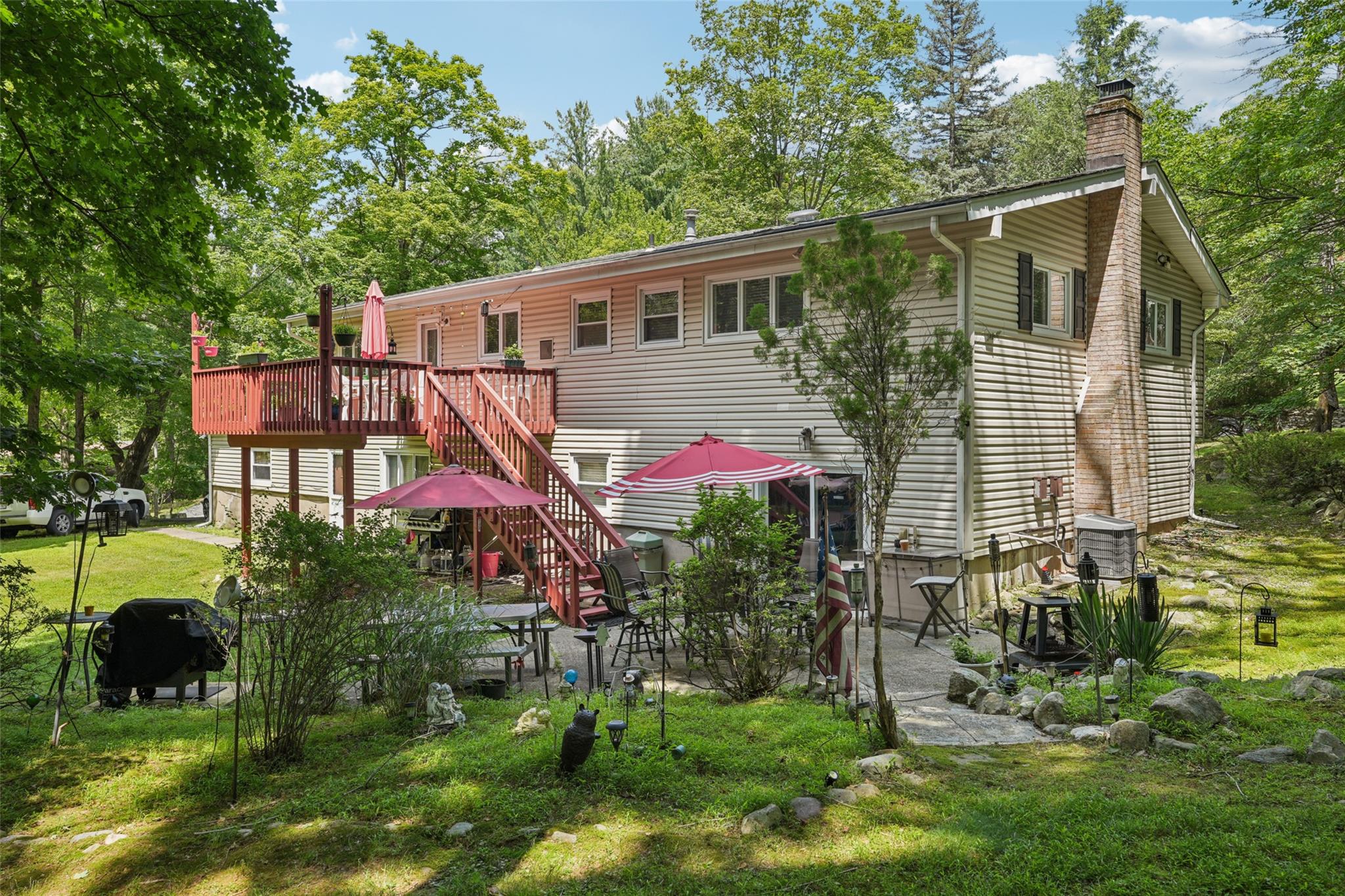 11 Lancaster Lane, Monsey, NY 10952