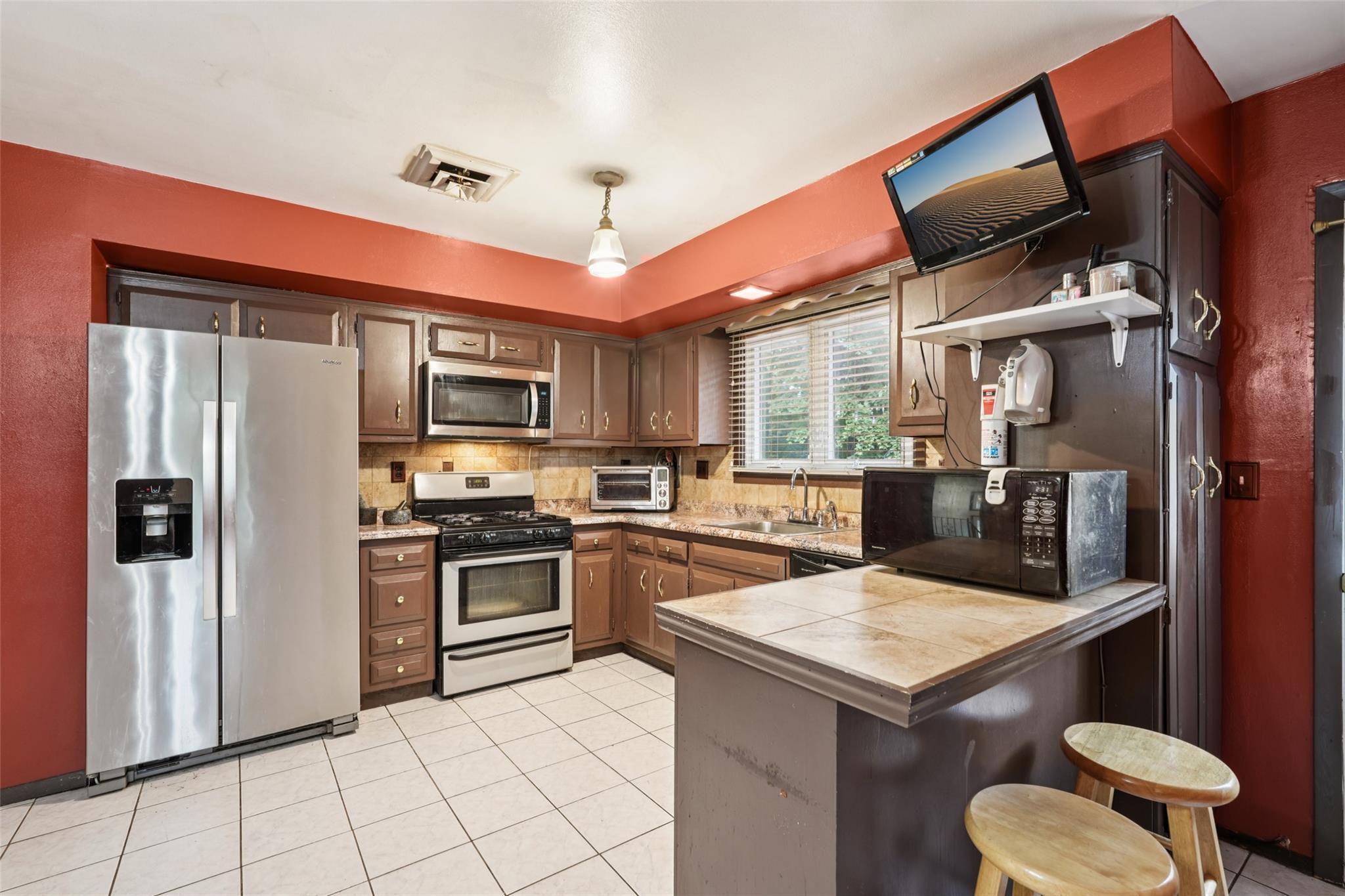 11 Lancaster Lane, Monsey, NY 10952