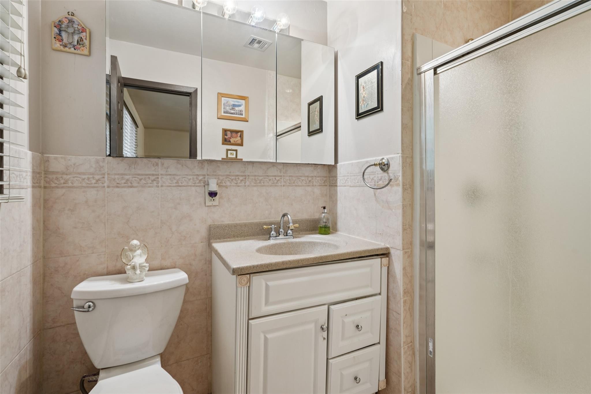 11 Lancaster Lane, Monsey, NY 10952