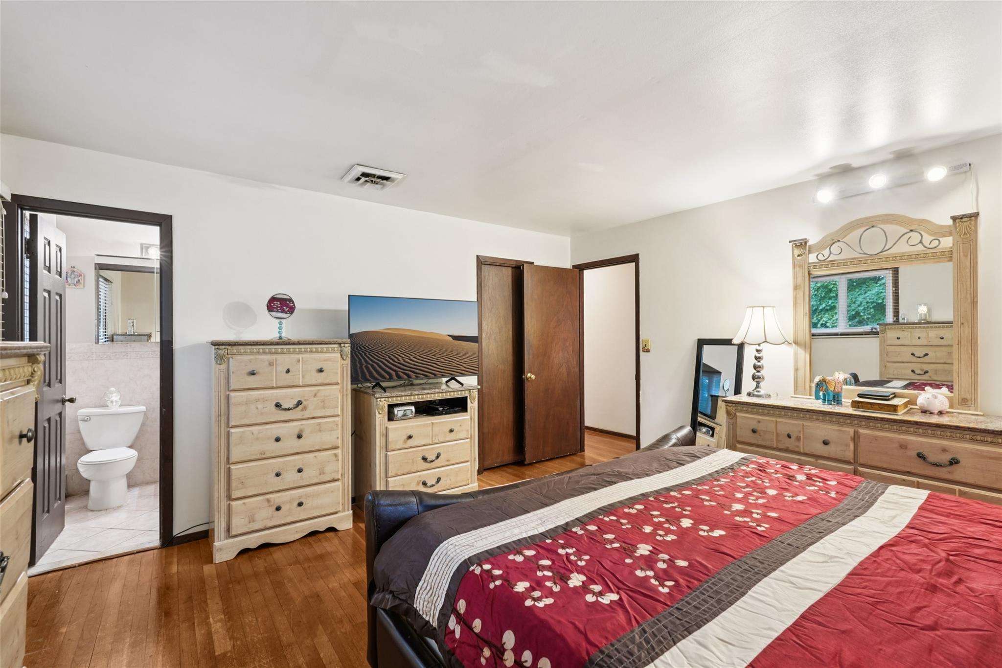 11 Lancaster Lane, Monsey, NY 10952