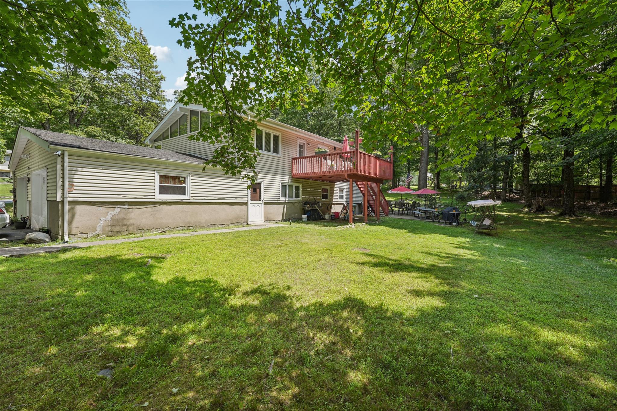 11 Lancaster Lane, Monsey, NY 10952