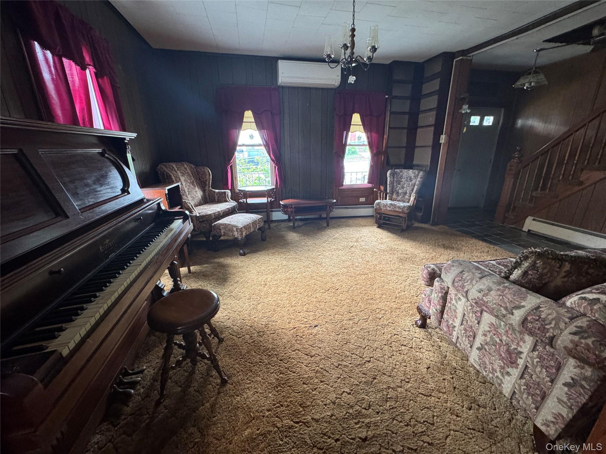 33 Bank Street, Walden, NY 12586