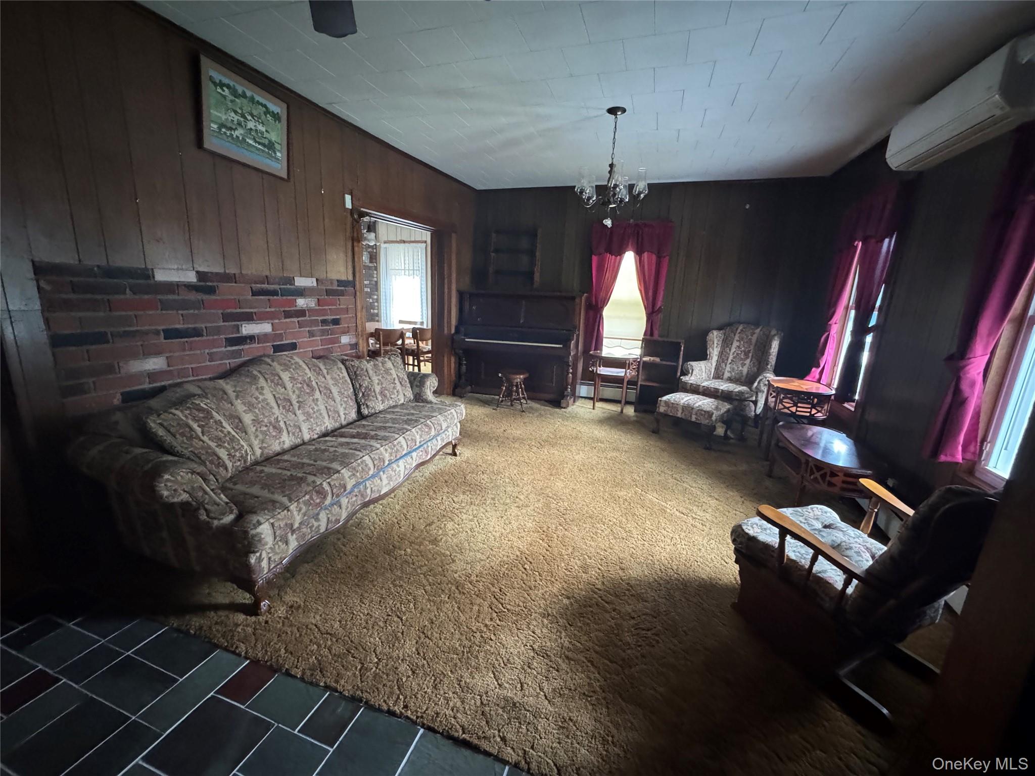 33 Bank Street, Walden, NY 12586