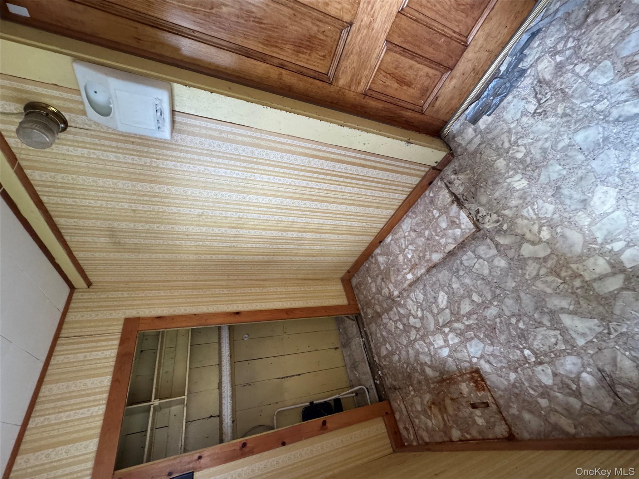 33 Bank Street, Walden, NY 12586