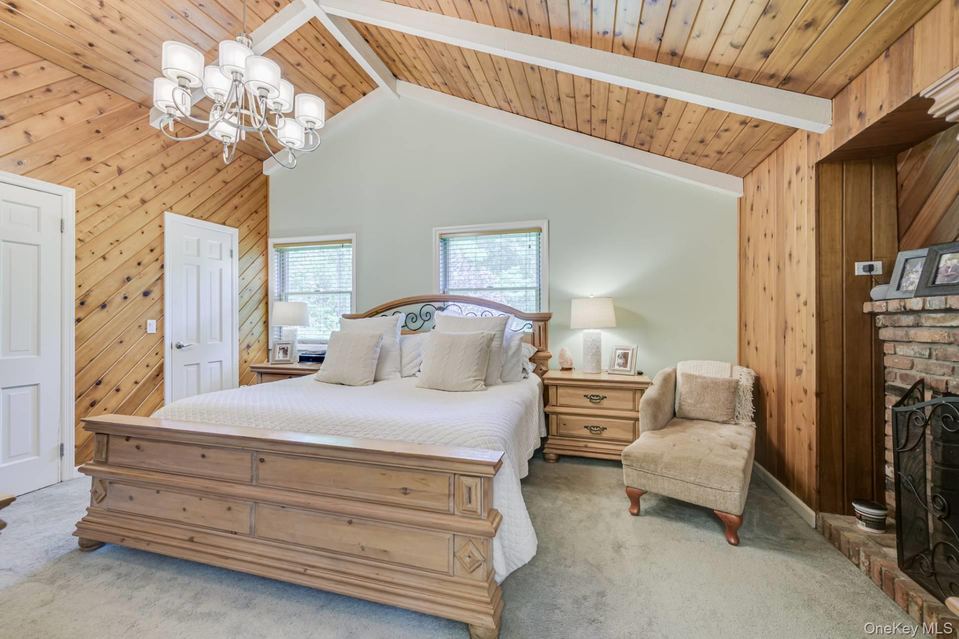 11 Harbor Road, Hampton Bays, NY 11946