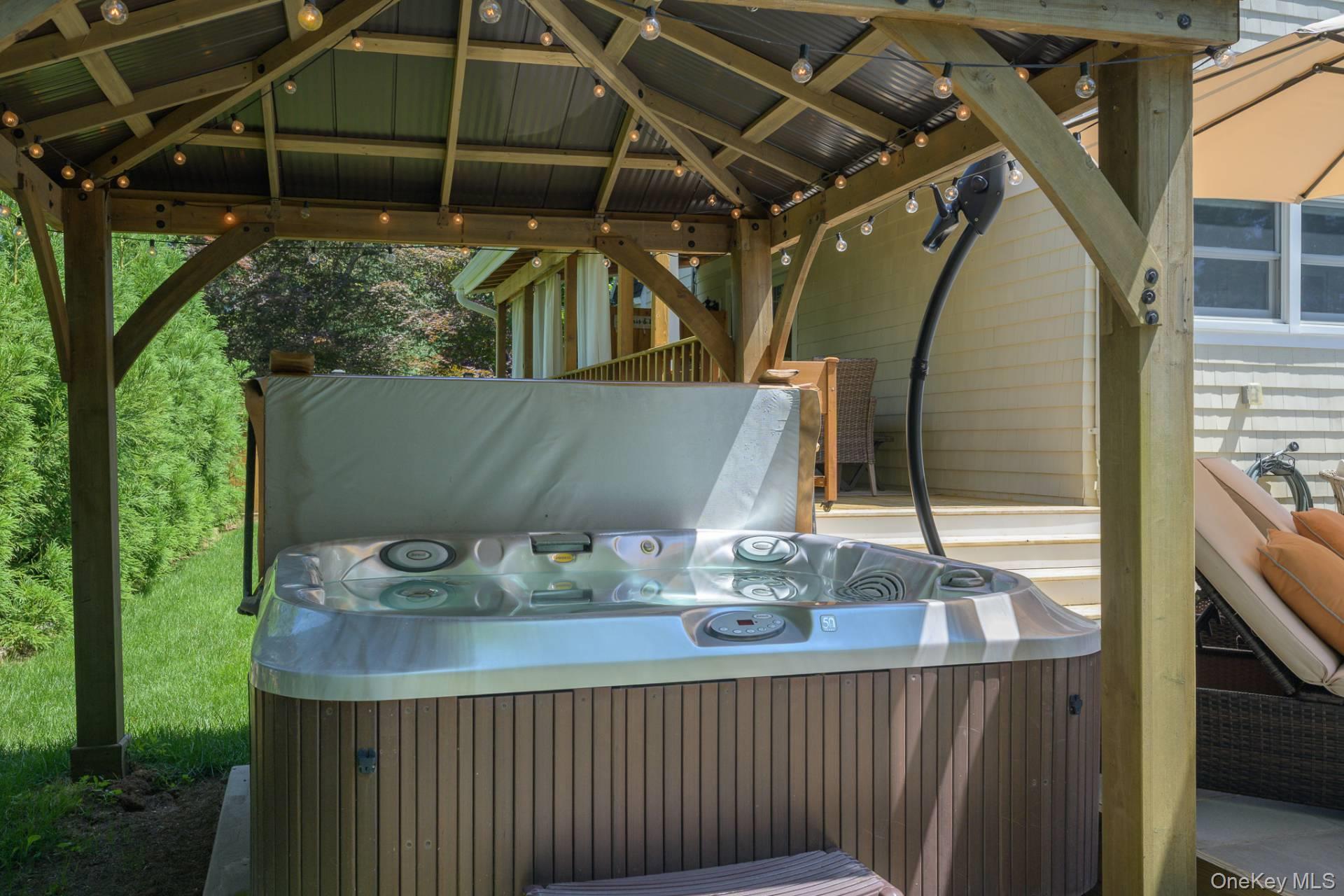 11 Harbor Road, Hampton Bays, NY 11946