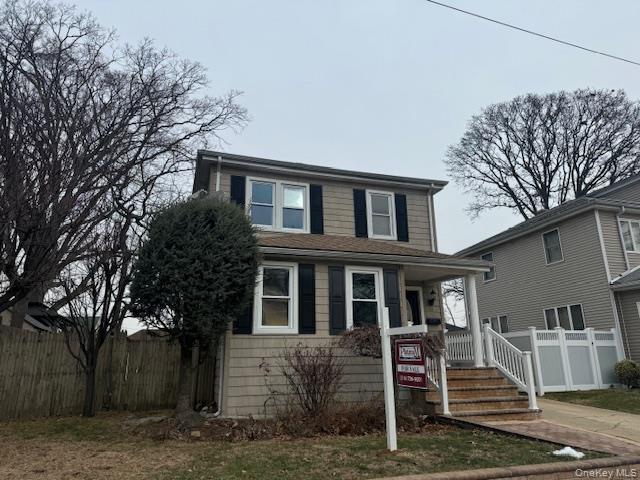101 Harris Avenue, Freeport, NY 11520