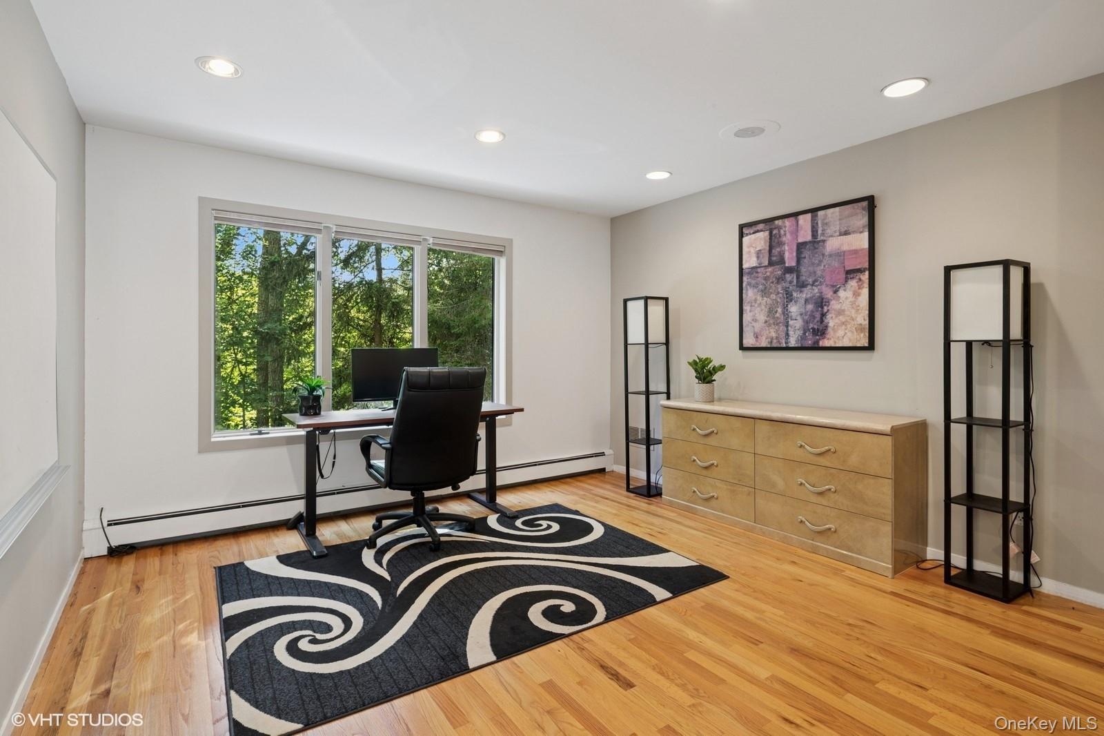 4 Hemlock Hollow Place, Armonk, NY 10504