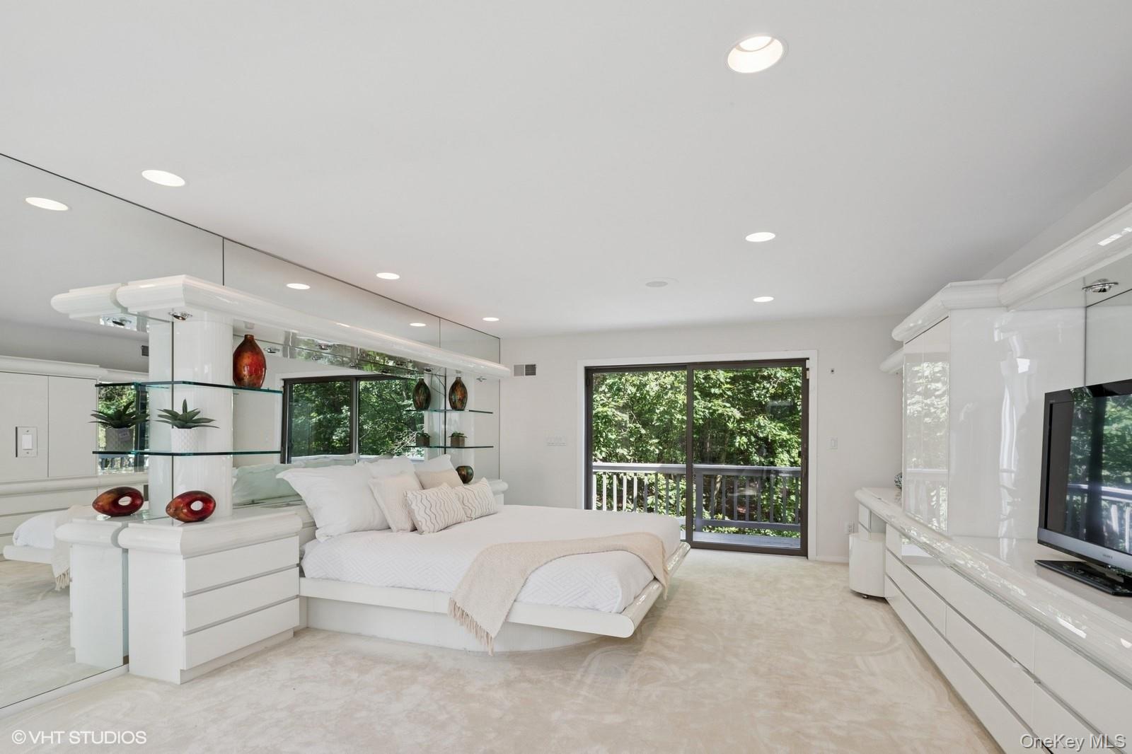 4 Hemlock Hollow Place, Armonk, NY 10504