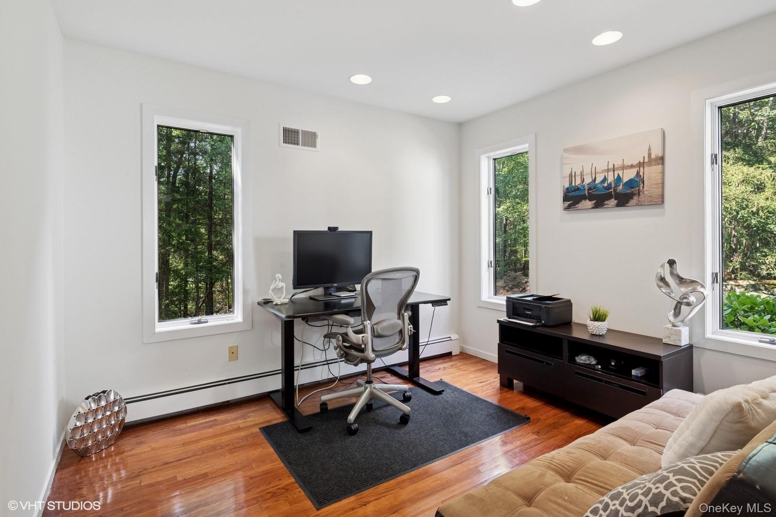 4 Hemlock Hollow Place, Armonk, NY 10504