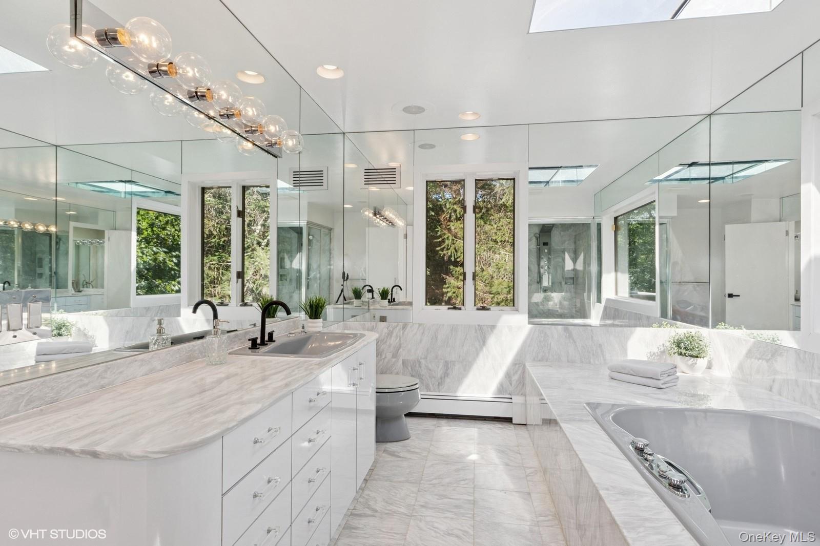 4 Hemlock Hollow Place, Armonk, NY 10504