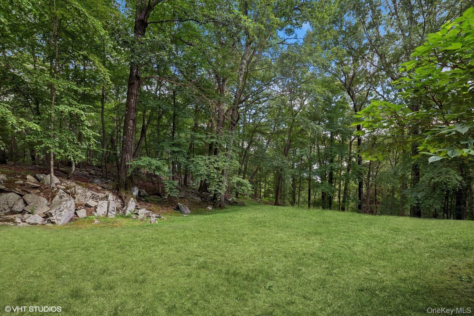 4 Hemlock Hollow Place, Armonk, NY 10504