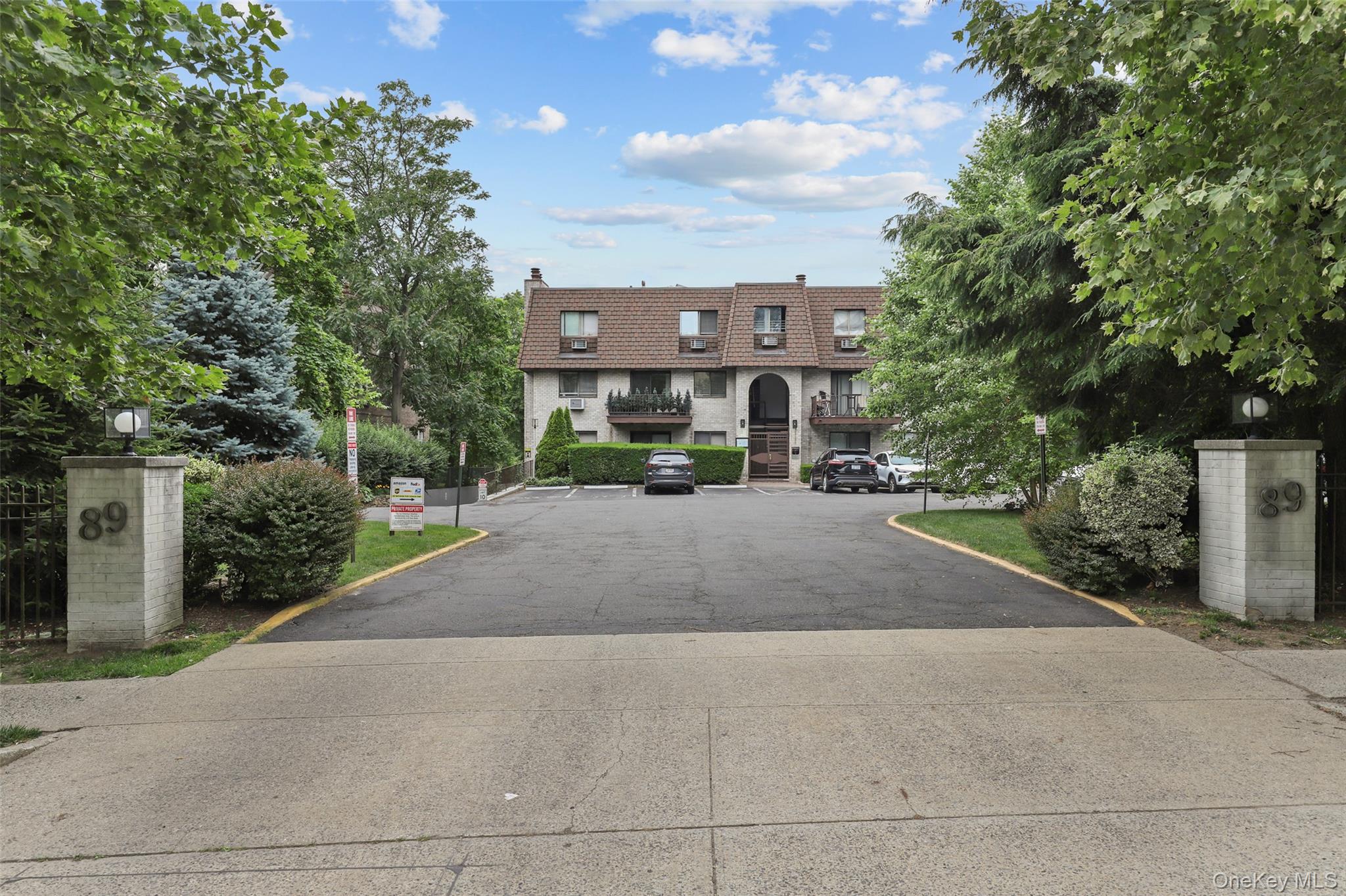 89 N Broadway # 220, White Plains, NY 10603