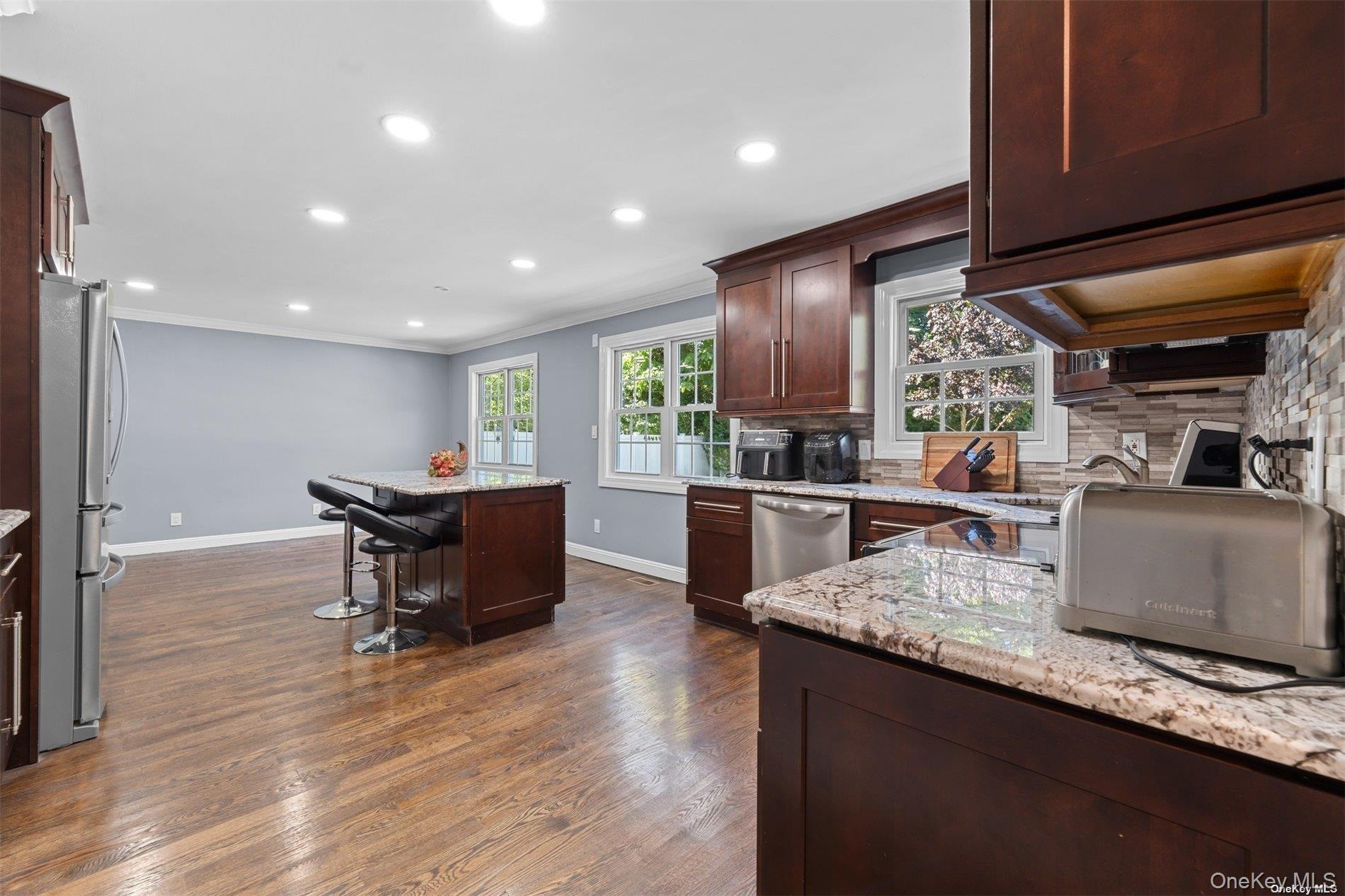 82 Woodview Lane, Centereach, NY 11720