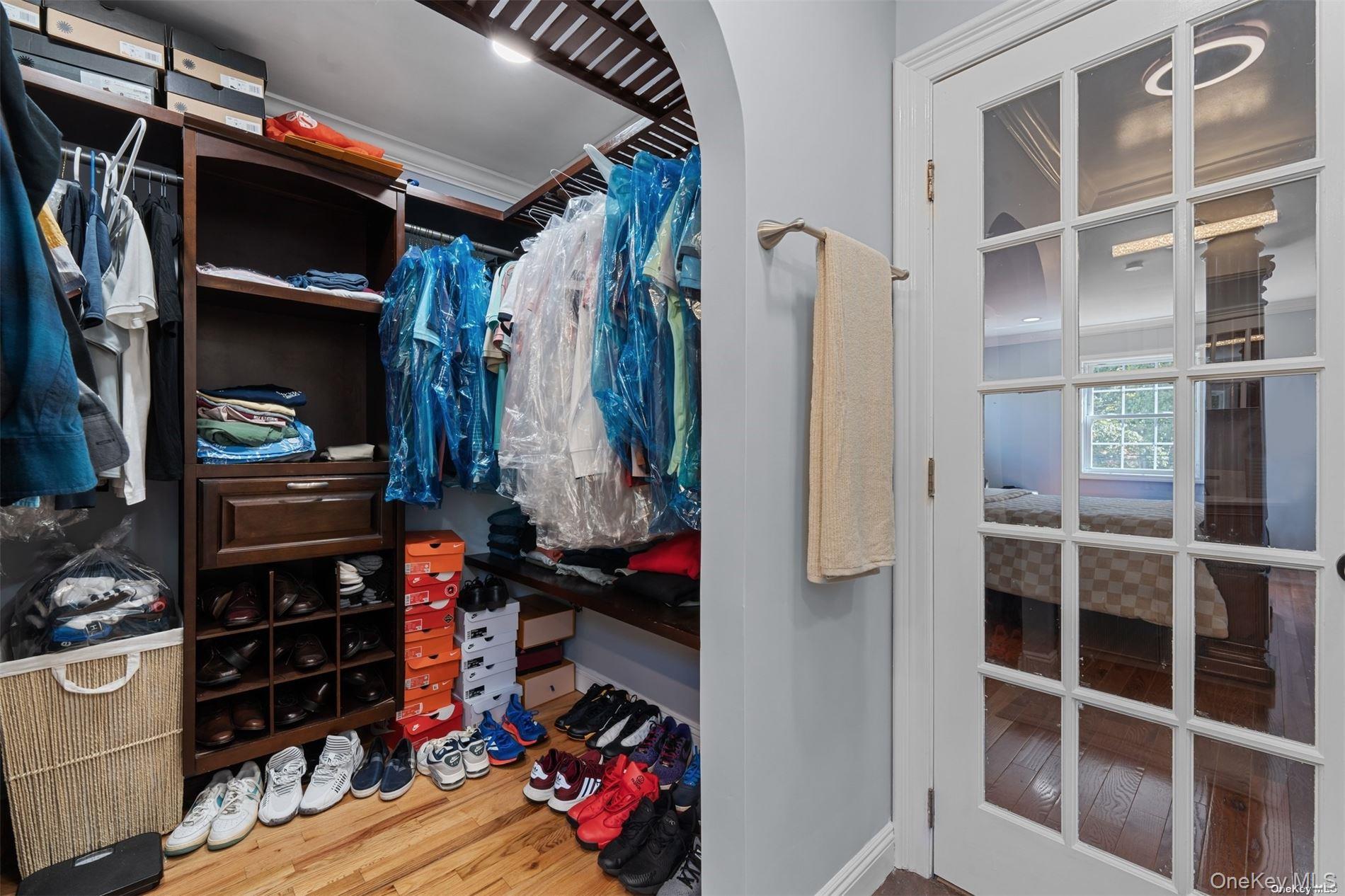 82 Woodview Lane, Centereach, NY 11720