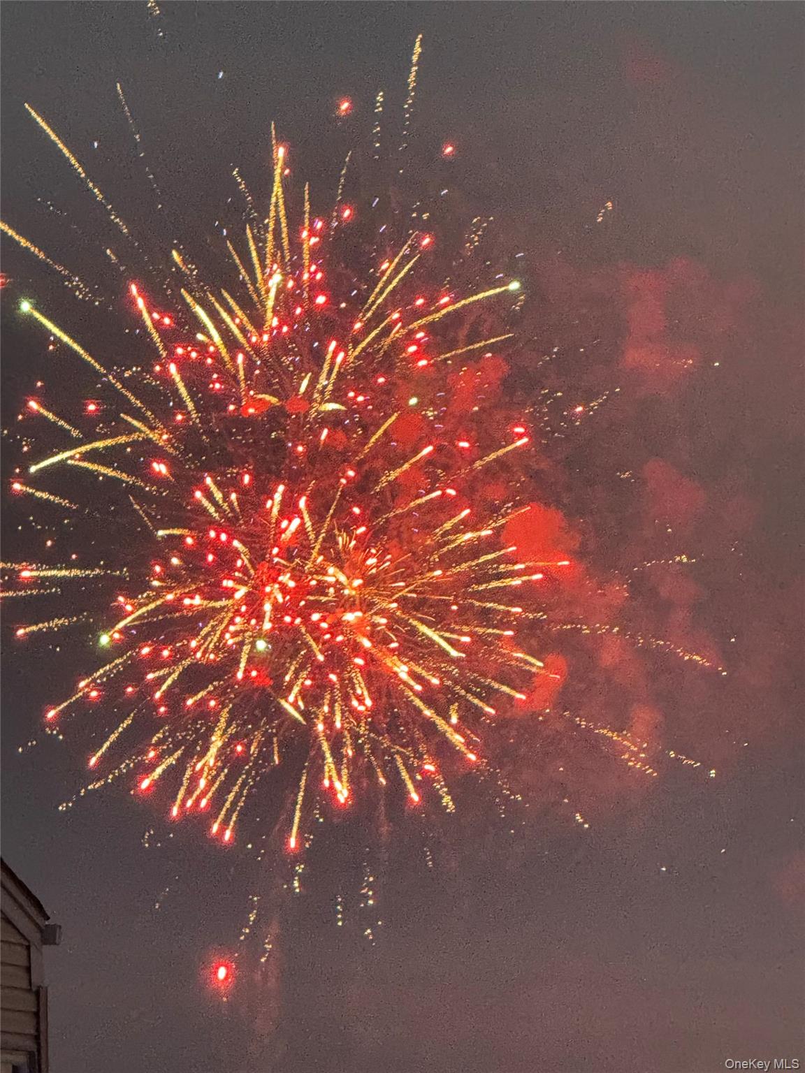 19 Pine Lane, Bayville, NY 11709