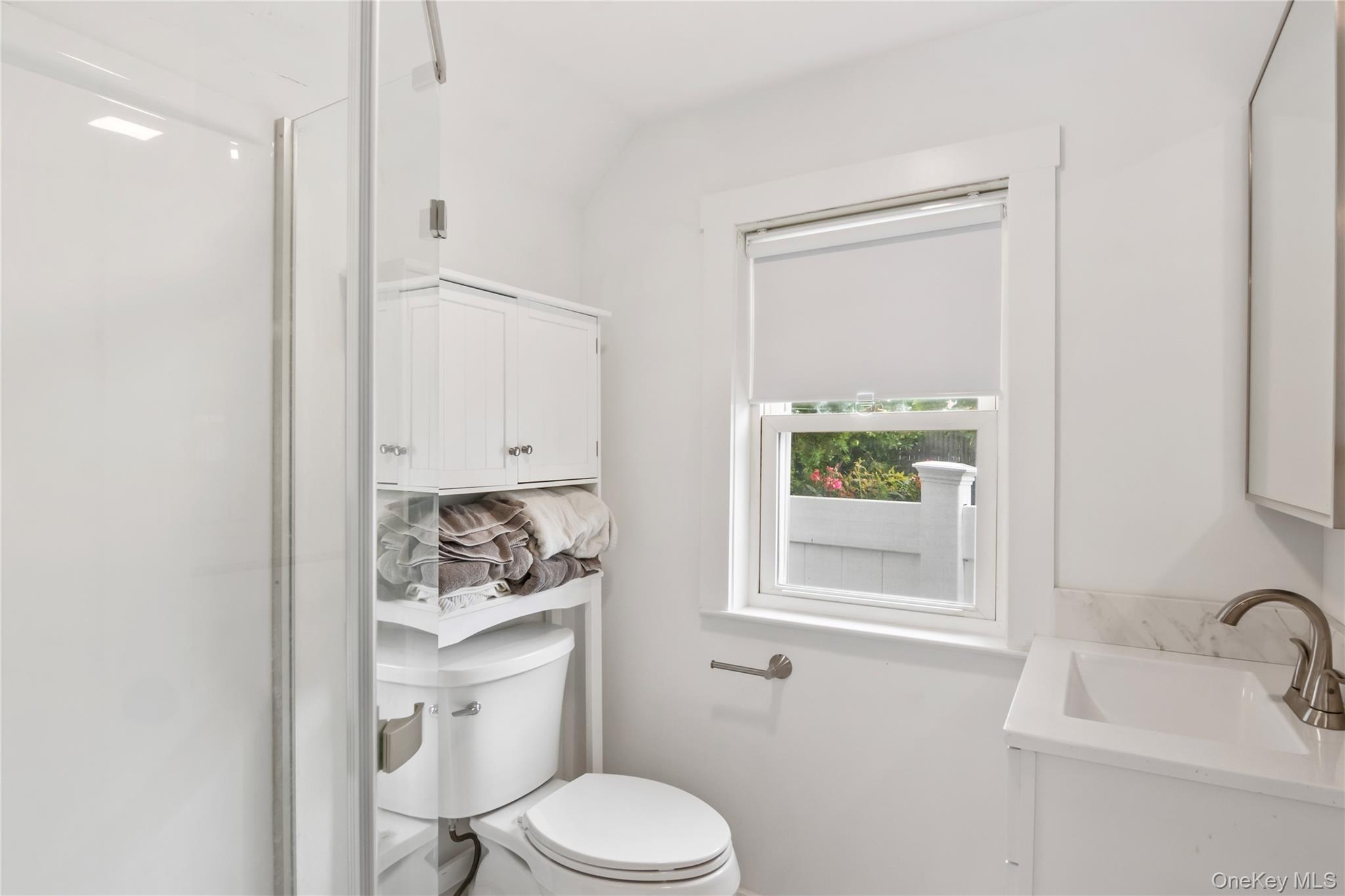 19 Pine Lane, Bayville, NY 11709